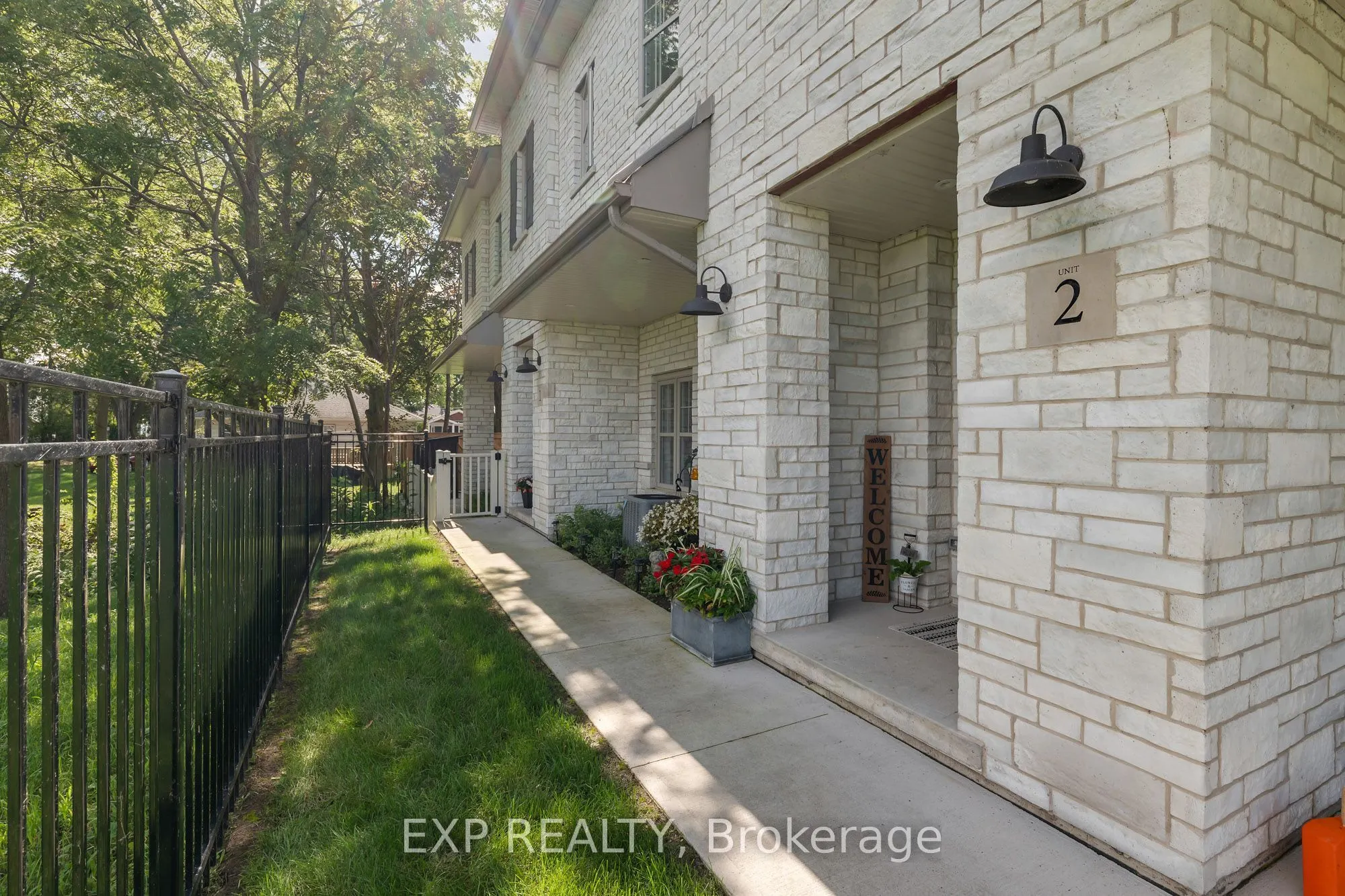 29 Cyclone Way E #2