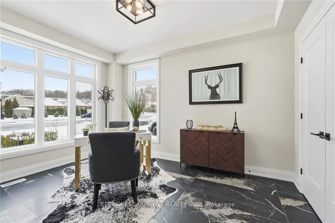 7 Bartlett Avenue