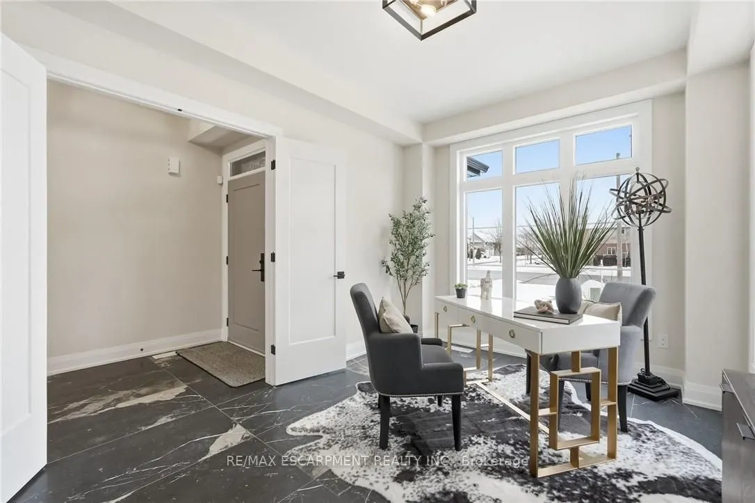 7 Bartlett Avenue