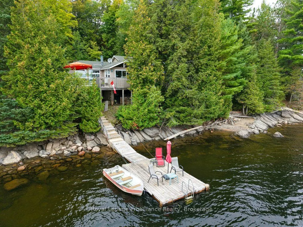 1077 Pukitis Trail
