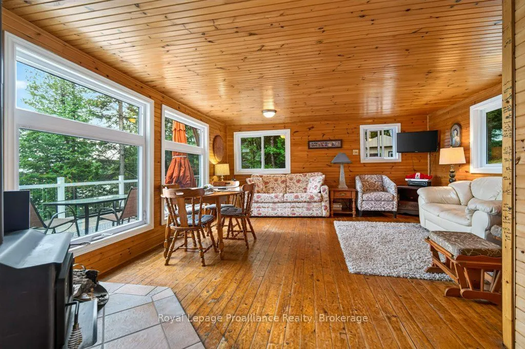 1077 Pukitis Trail