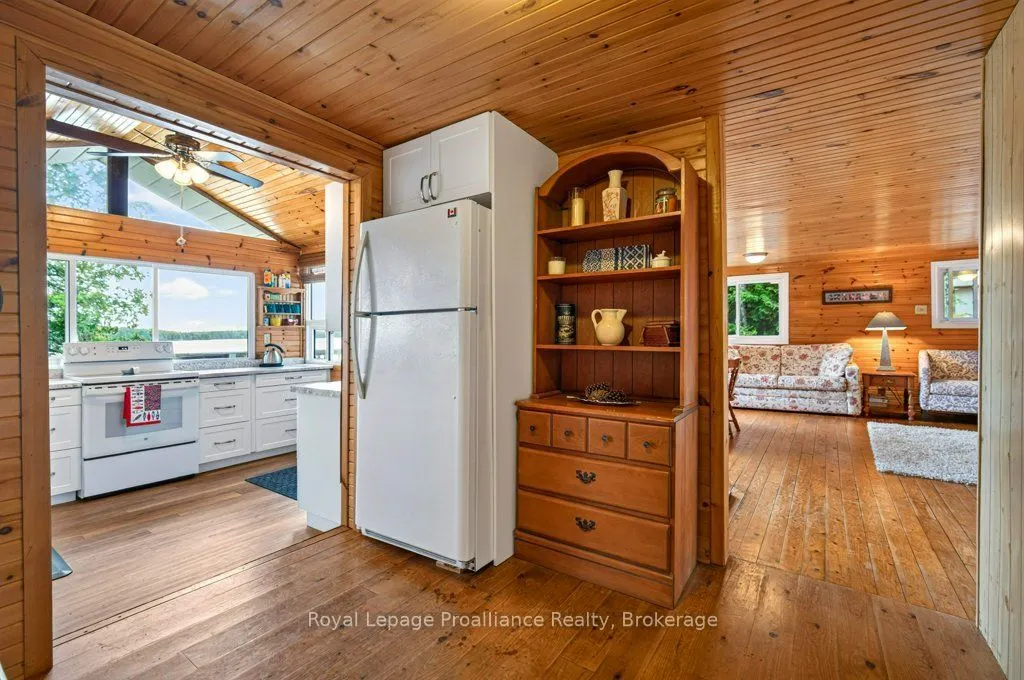 1077 Pukitis Trail
