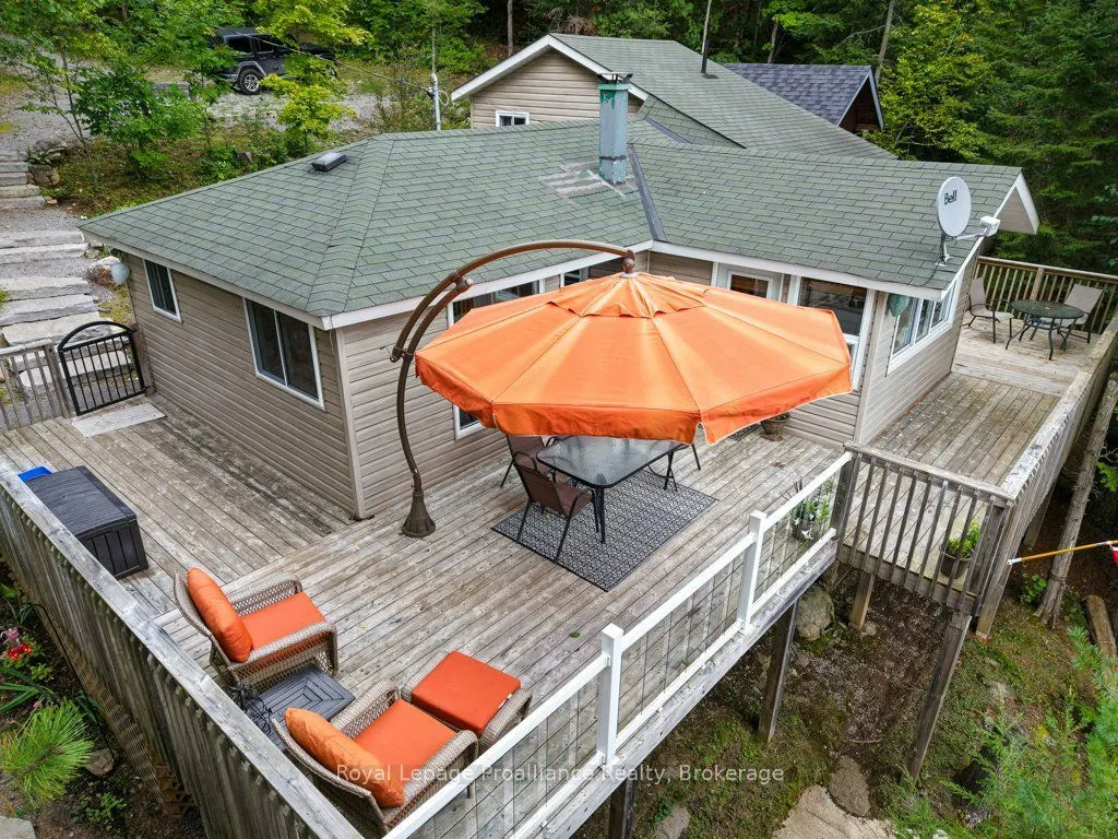 1077 Pukitis Trail