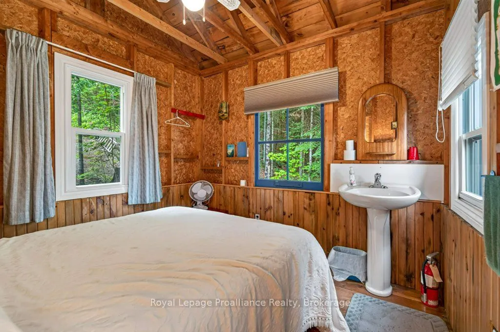 1077 Pukitis Trail