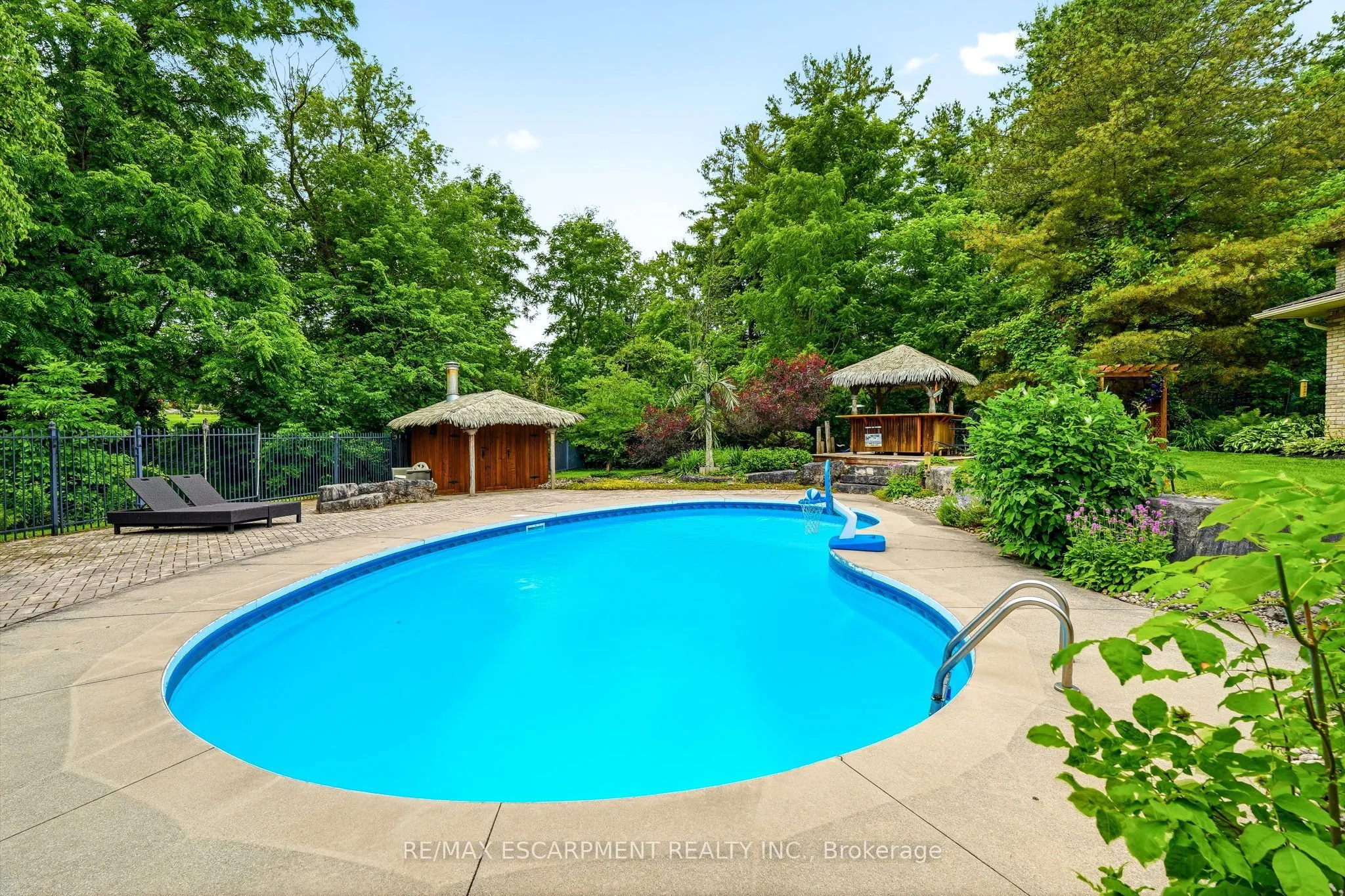 48 Woodend Drive