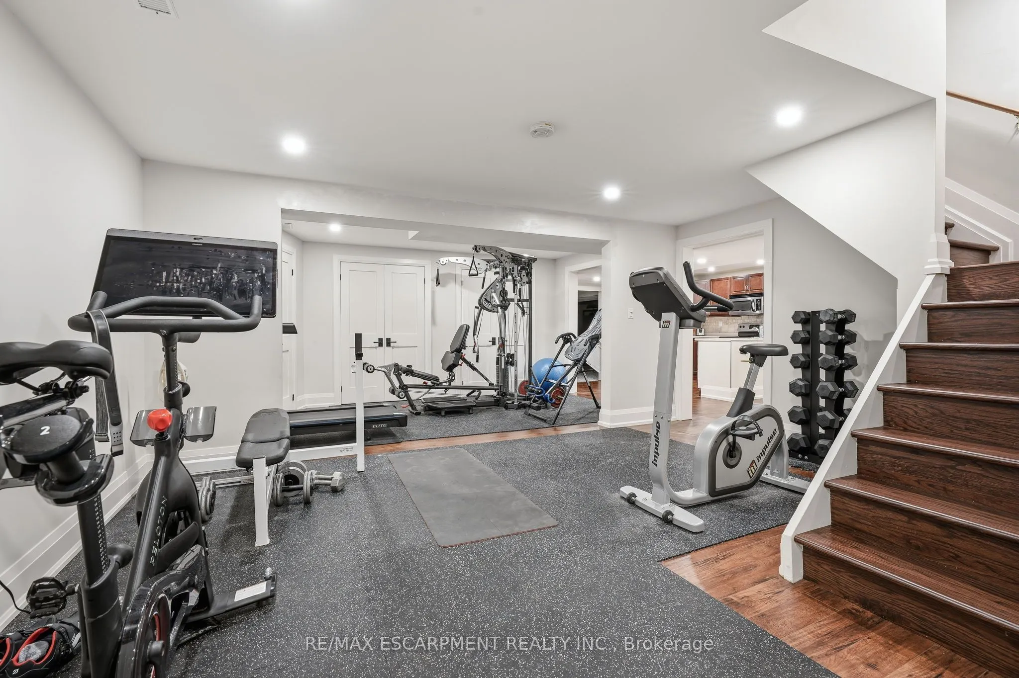 48 Woodend Drive
