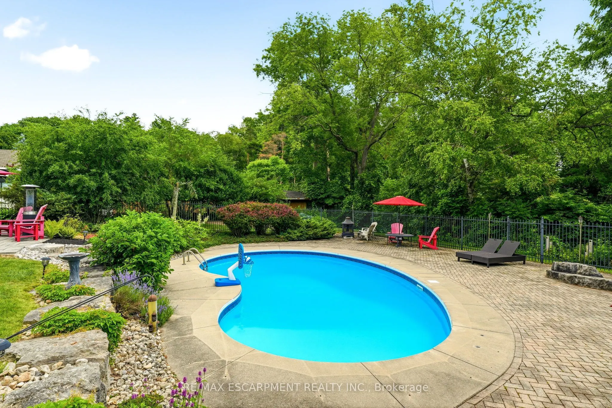 48 Woodend Drive