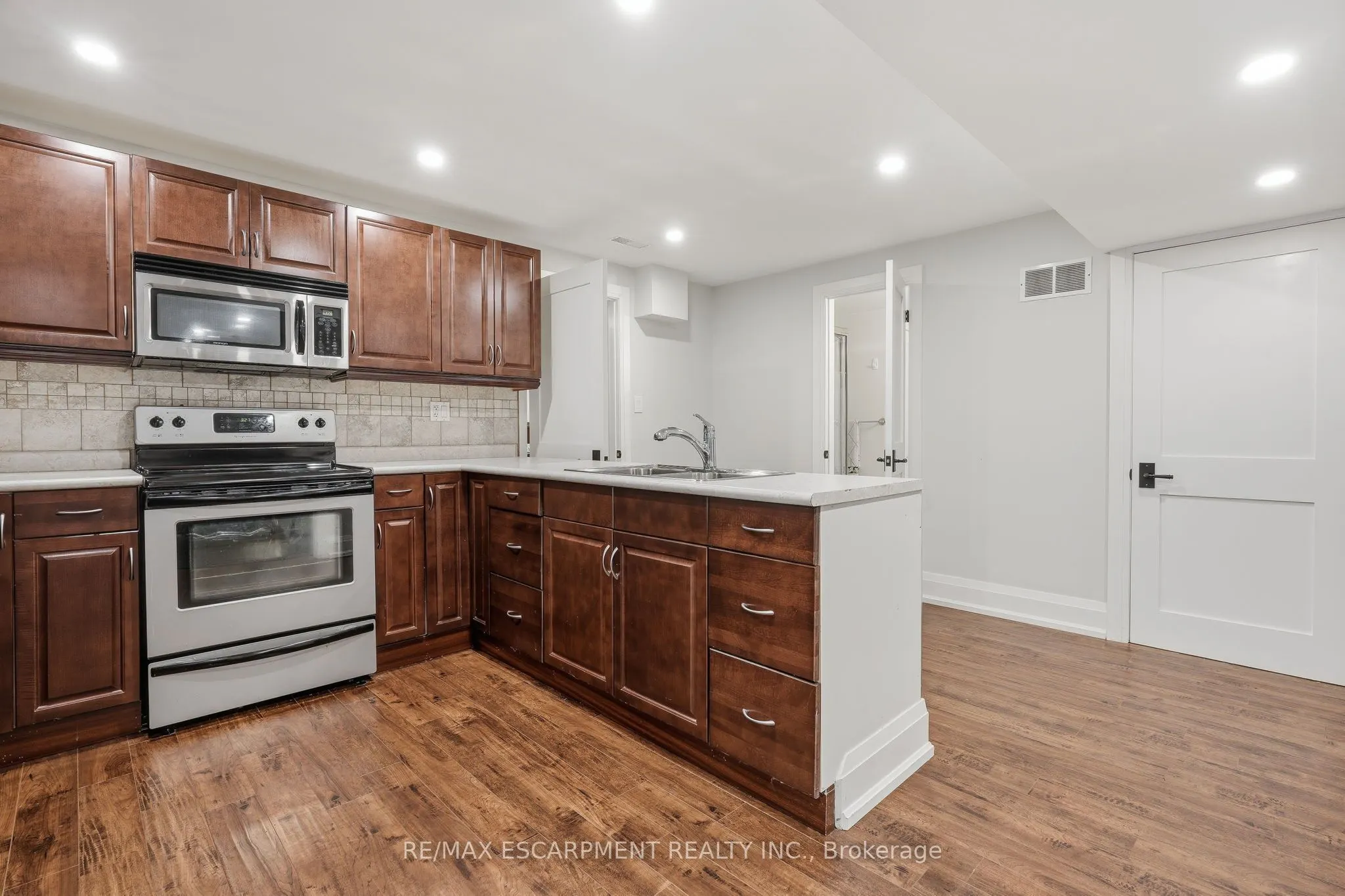 48 Woodend Drive