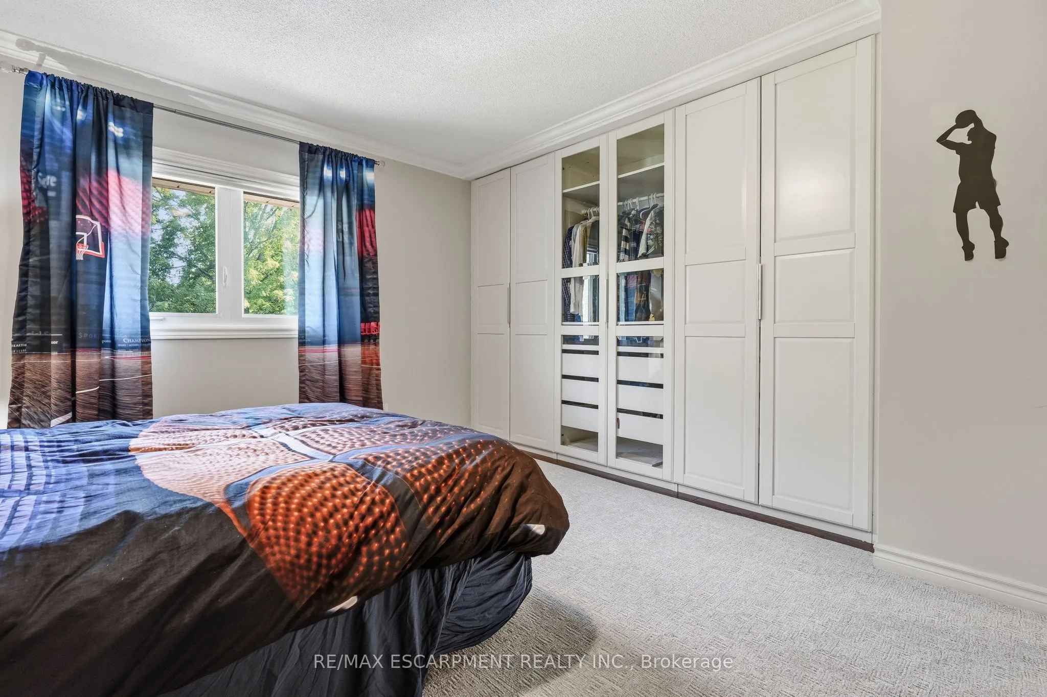 48 Woodend Drive