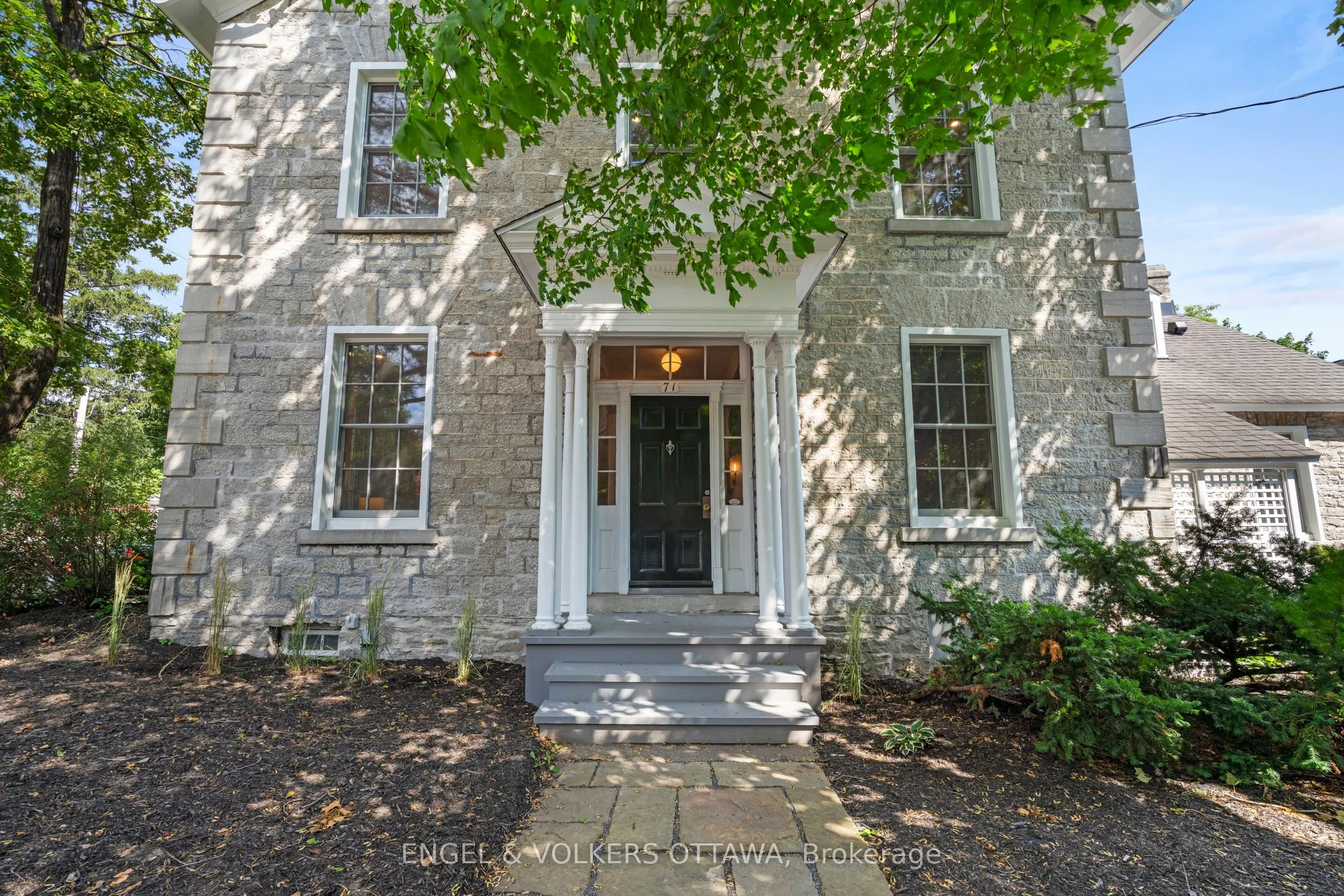71 Thomas Street