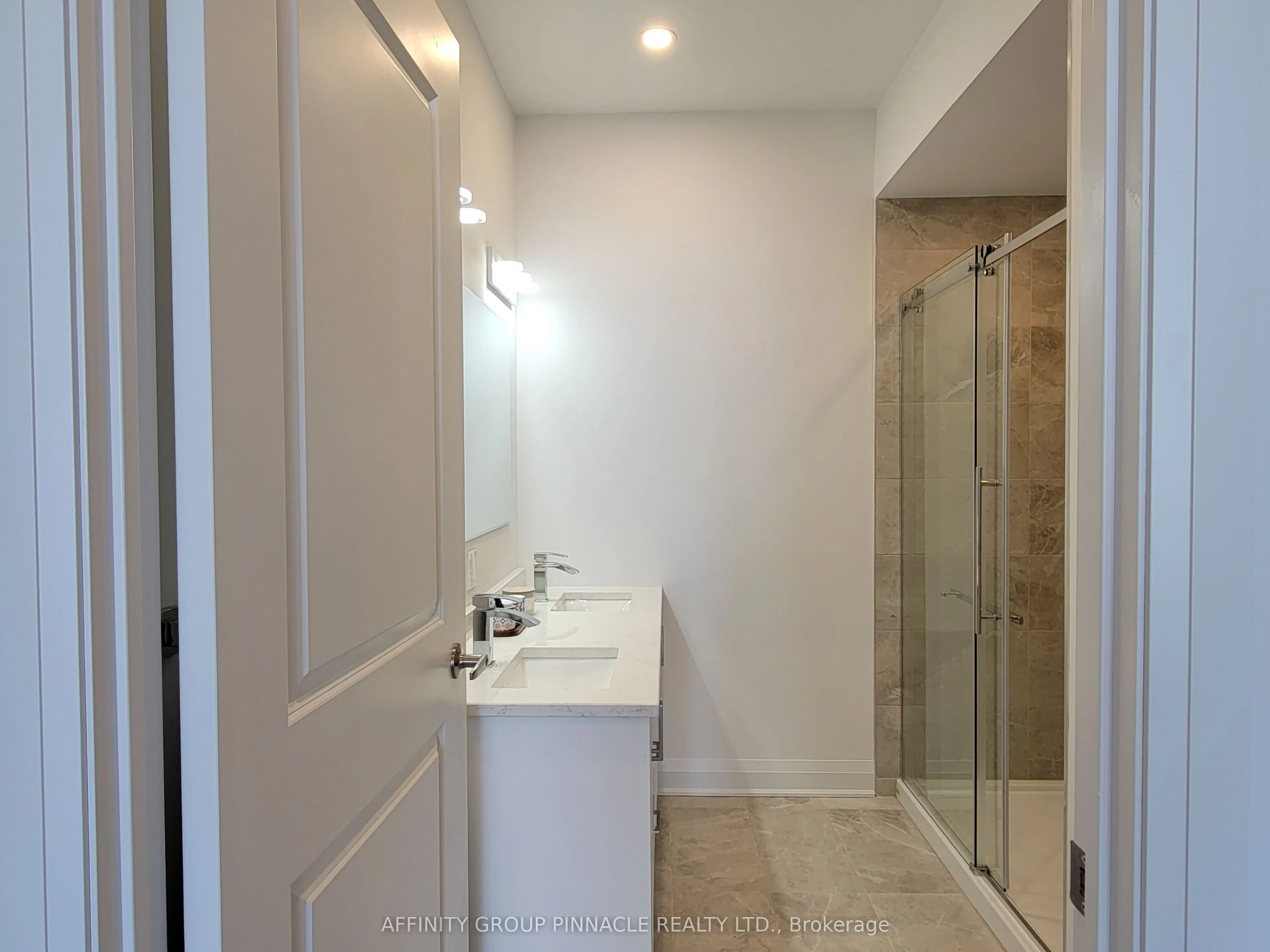 99 Louisa Street #309