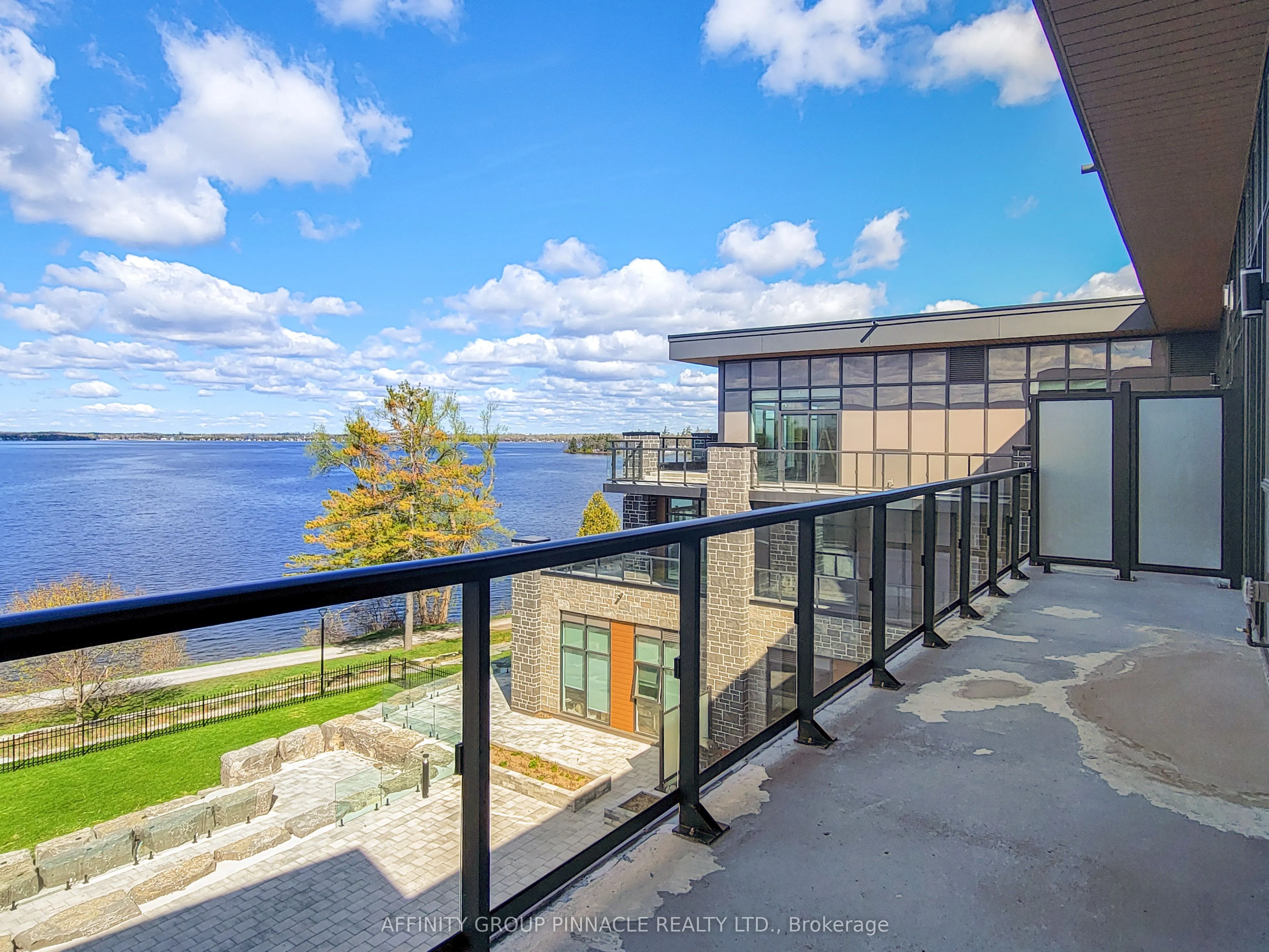 99 Louisa Street #309