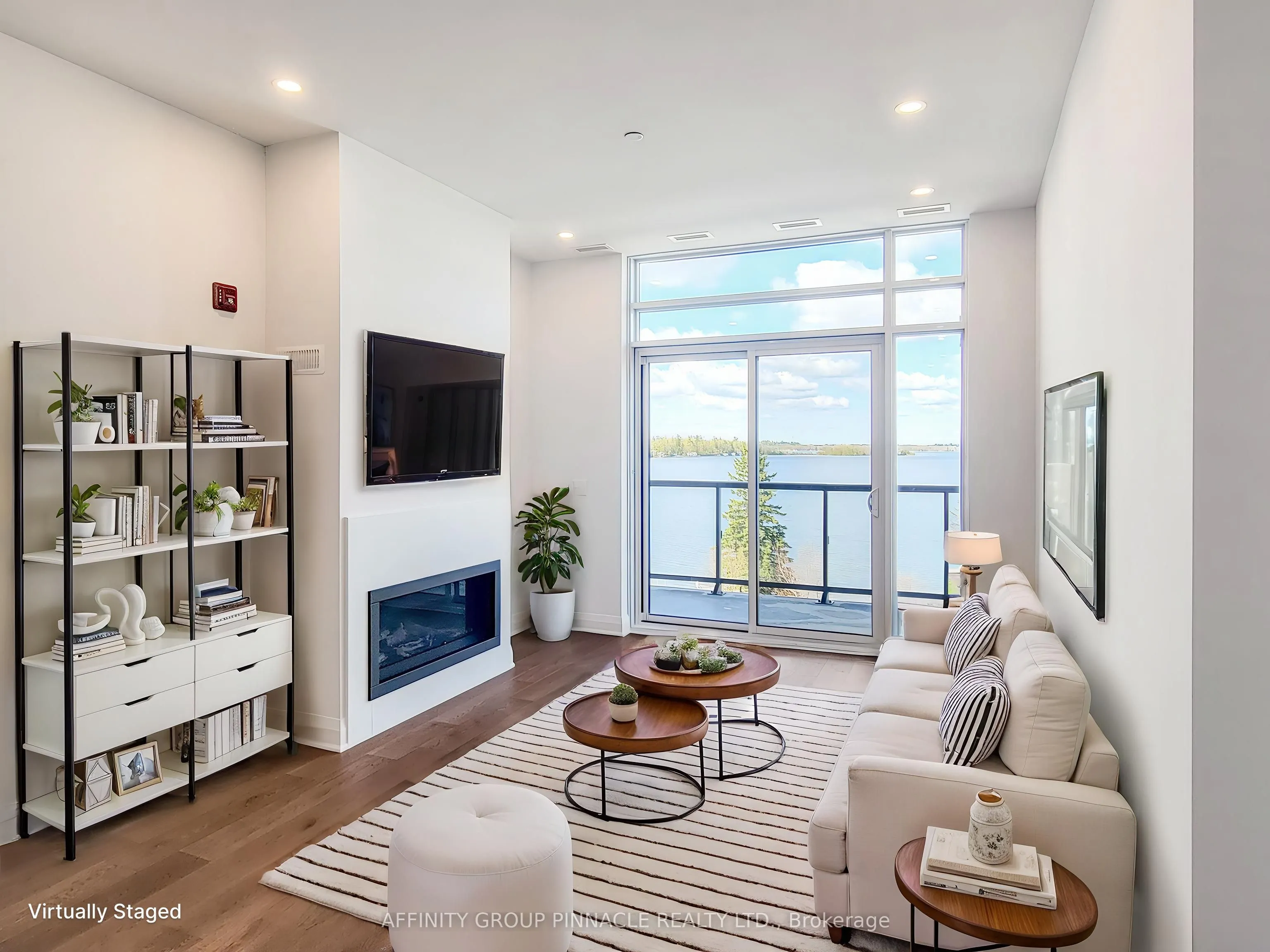 99 Louisa Street #309