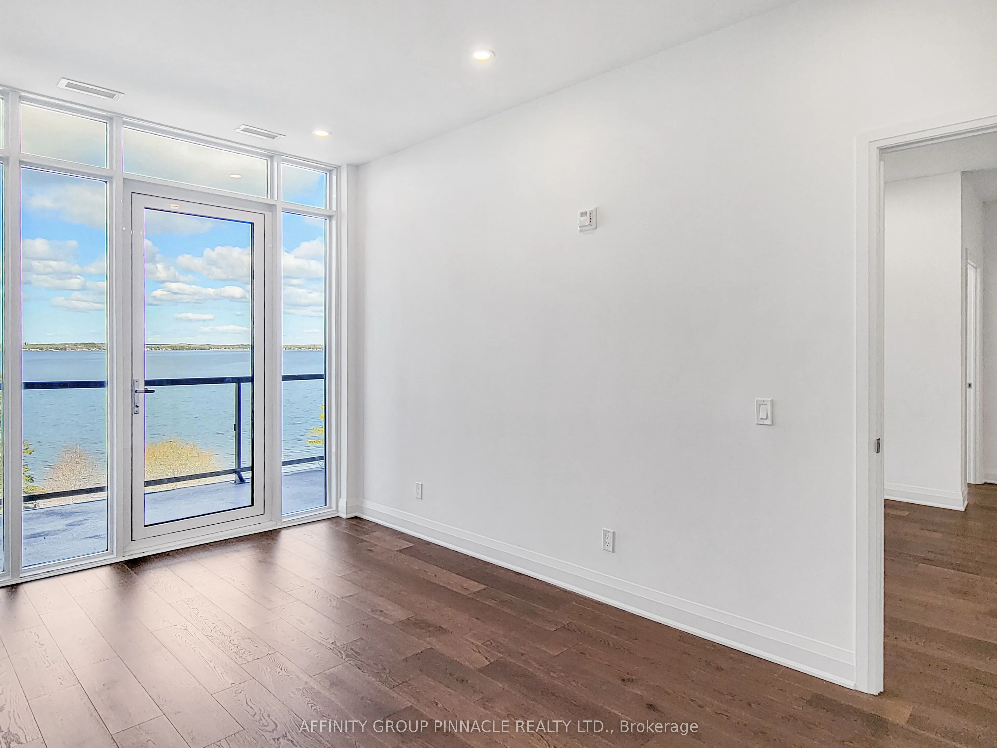99 Louisa Street #309