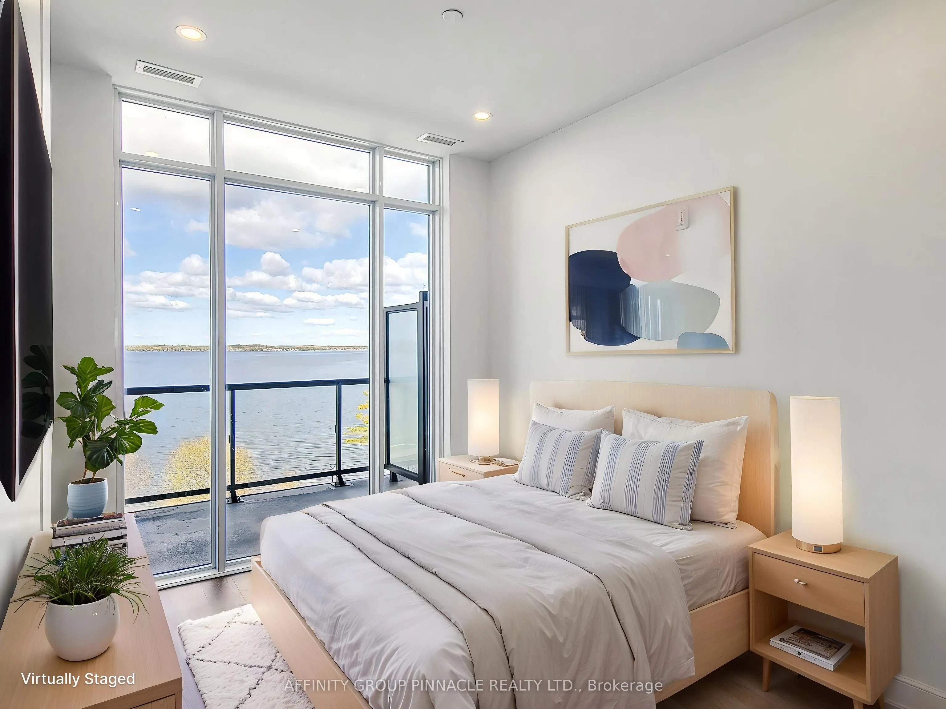 99 Louisa Street #309