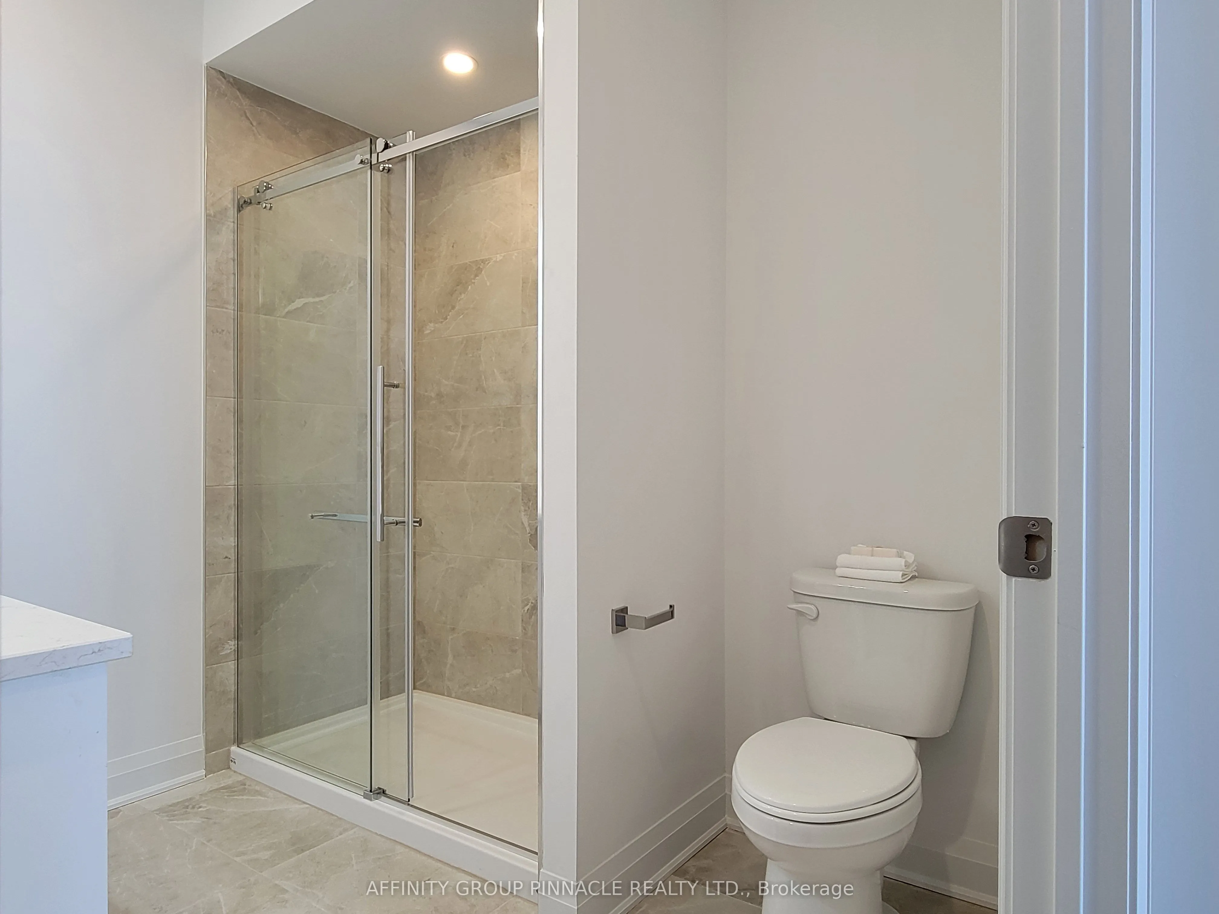 99 Louisa Street #309