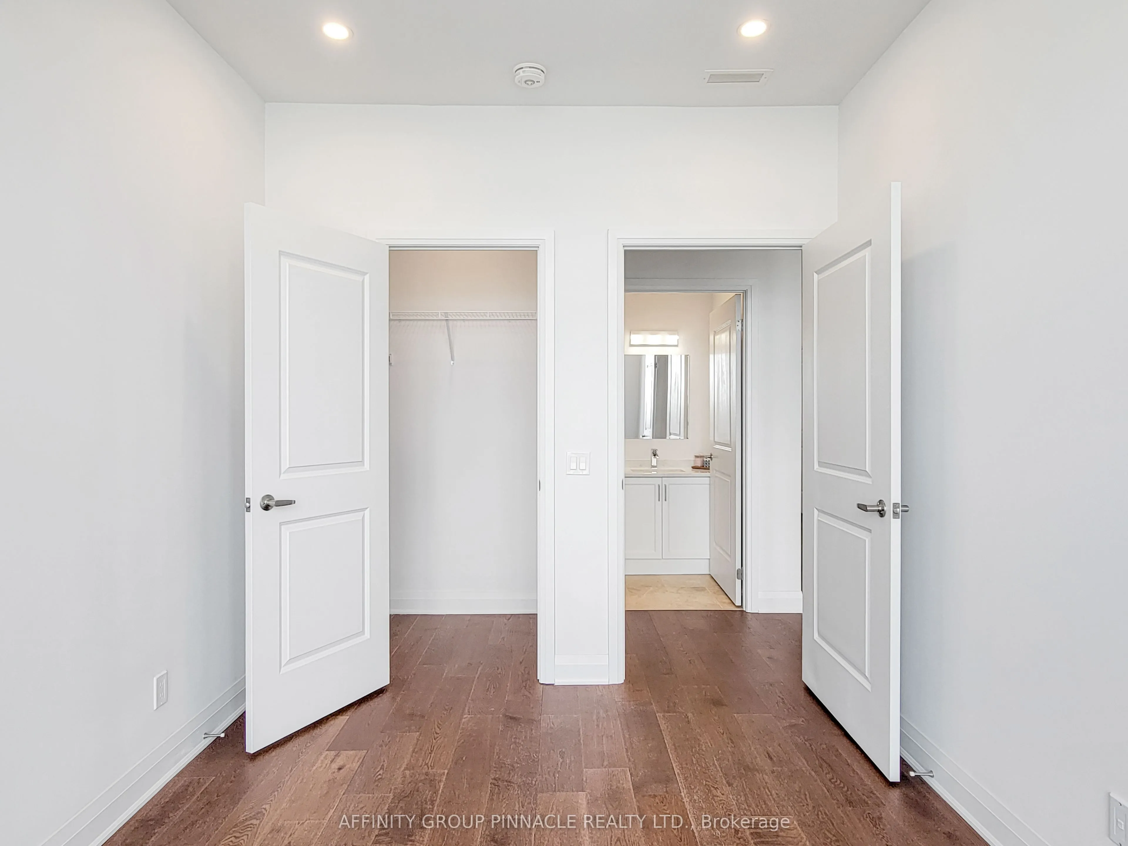 99 Louisa Street #309