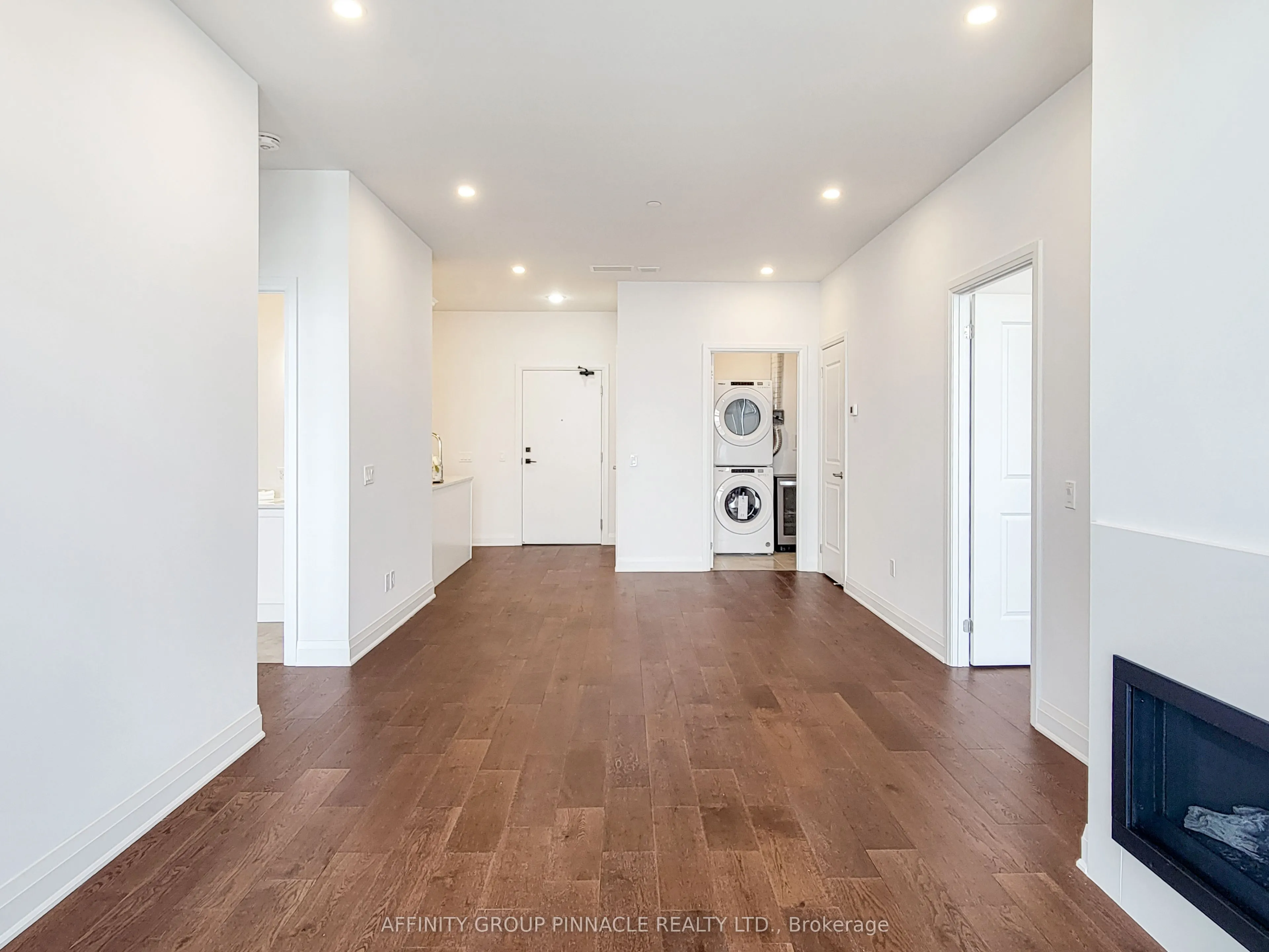 99 Louisa Street #309