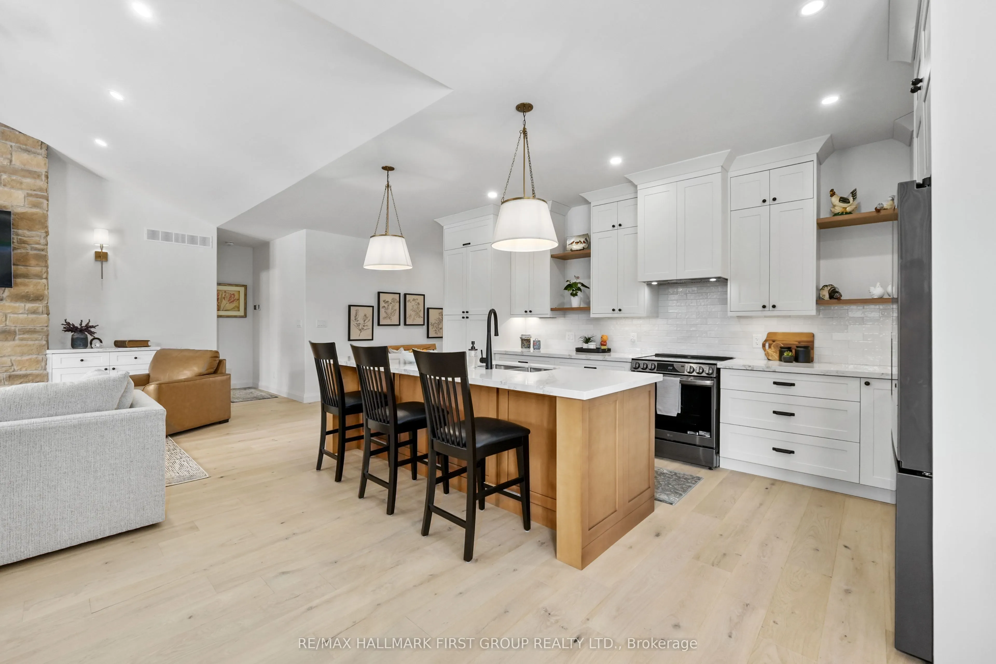 137 Ridgeline Drive