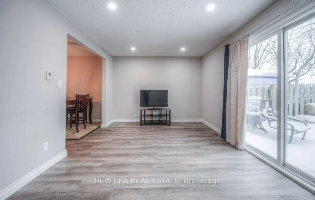 149 St Catharine Street #15