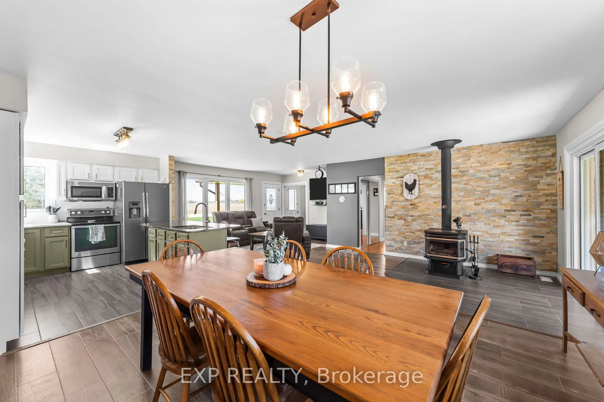 9221 Hickory Drive
