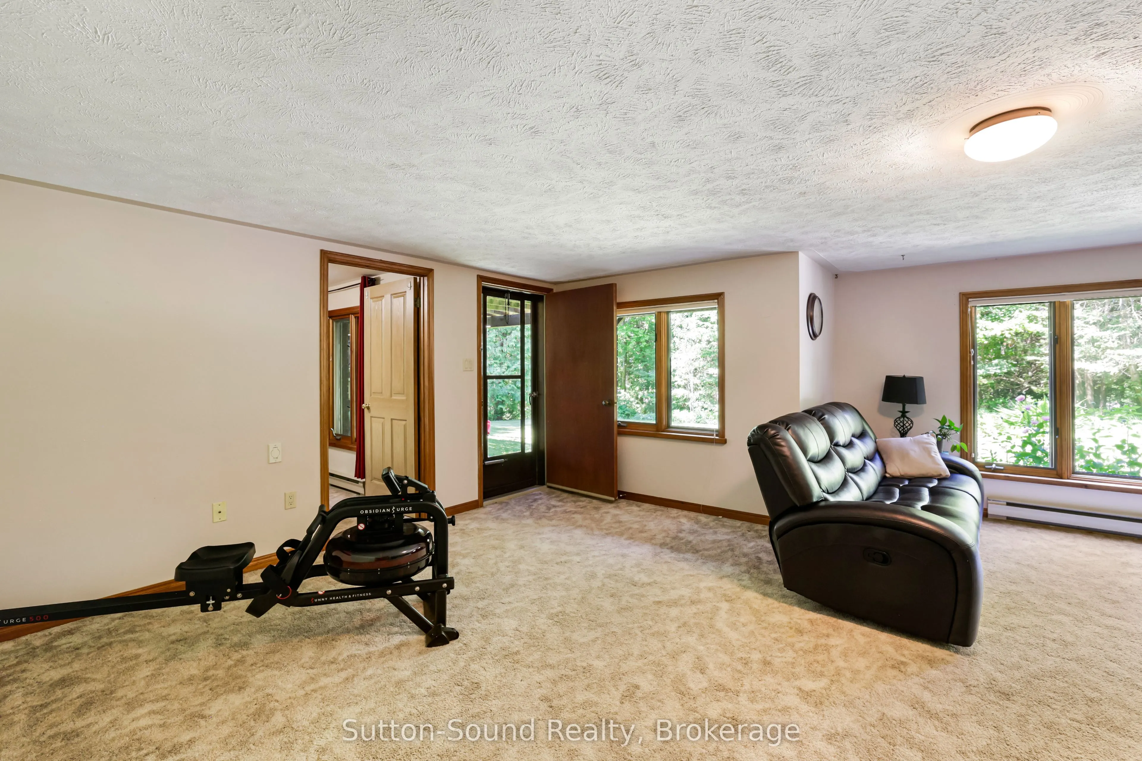 42 CARSON LAKE Crescent