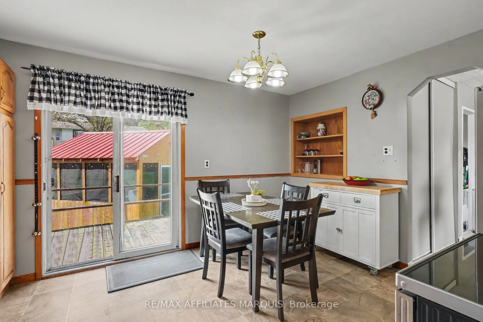 86 Jasper Avenue