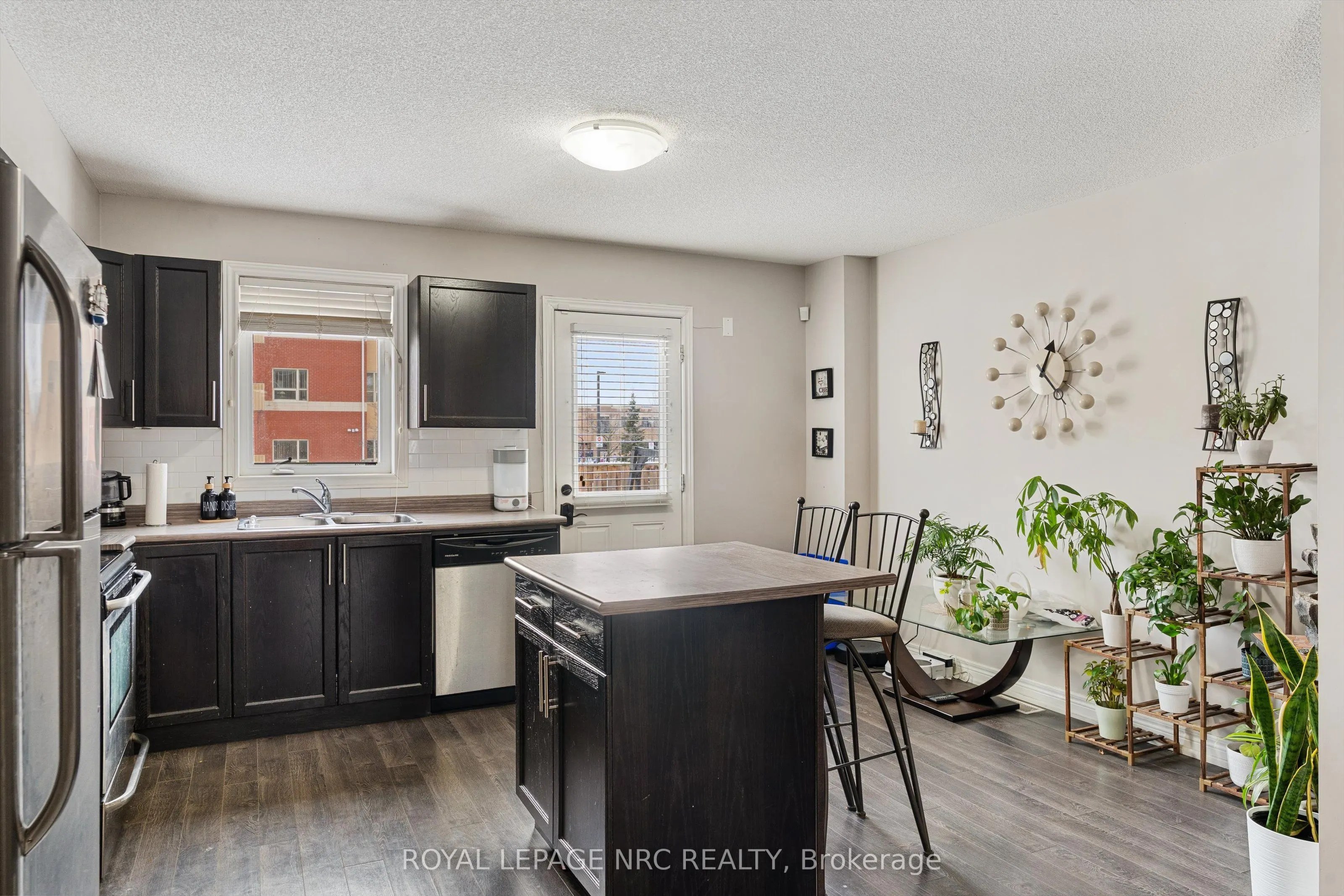 6118 Kelsey Crescent #6