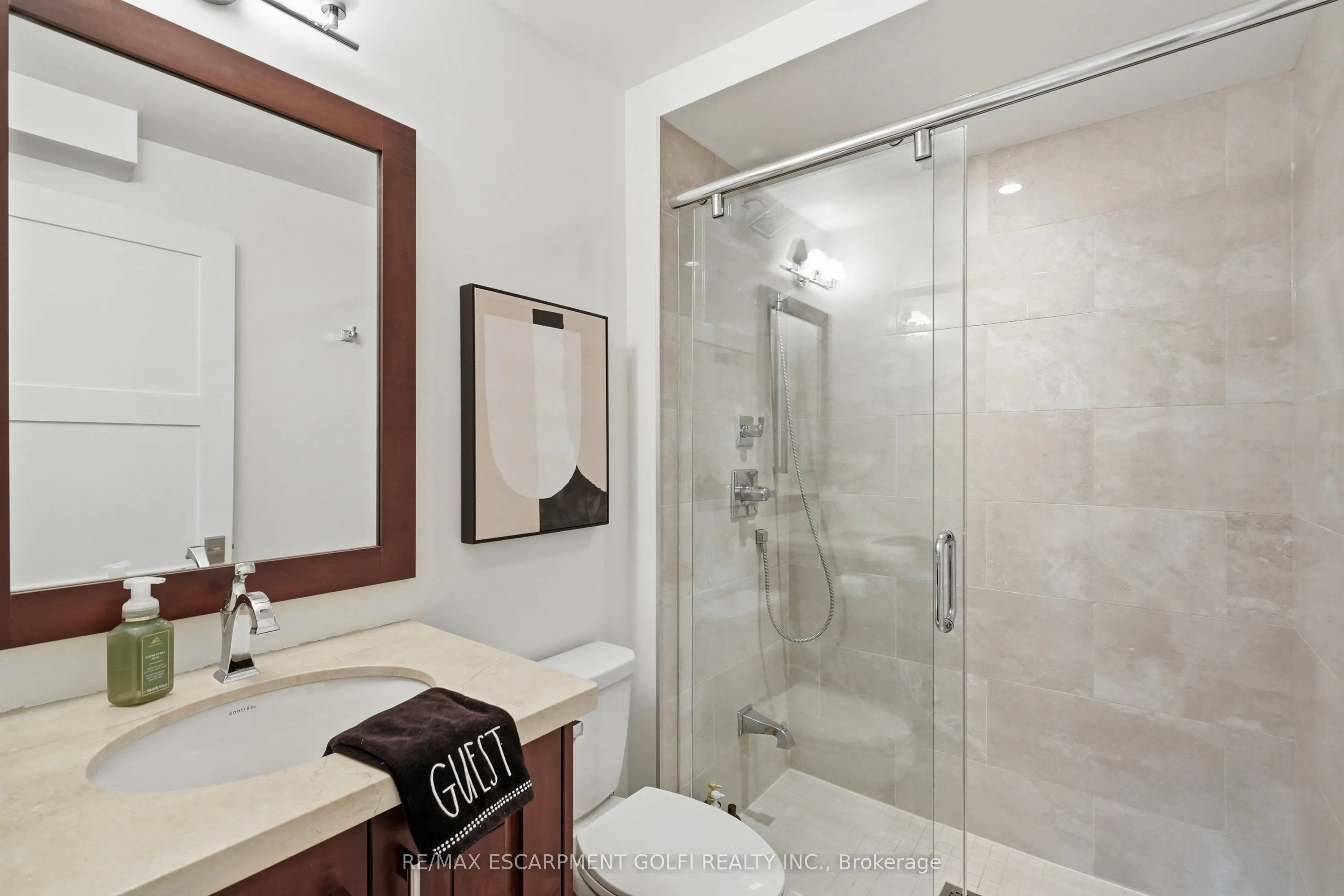 397 KING Street W #116