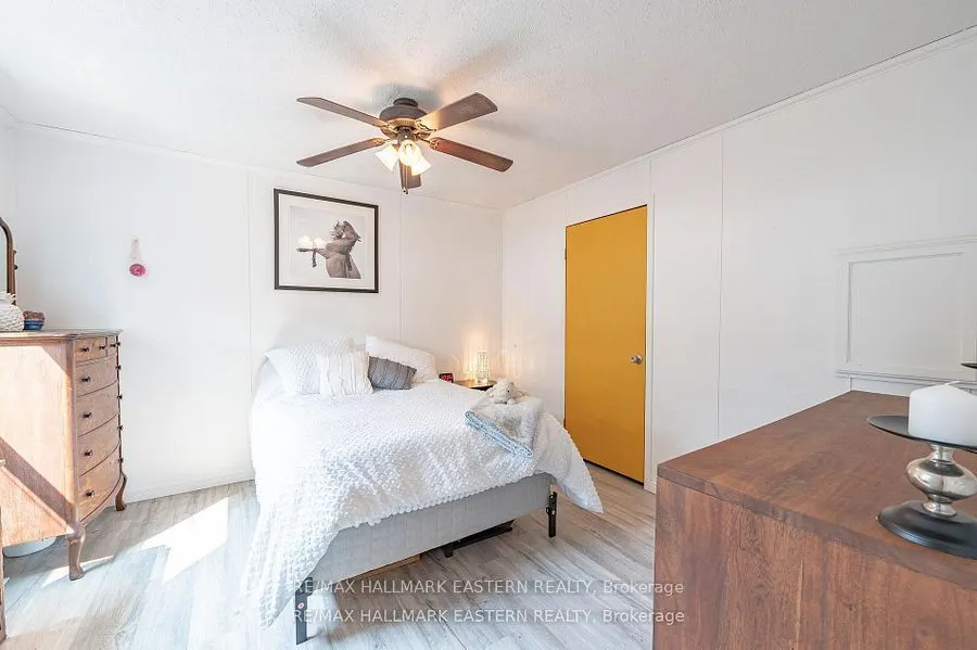 6 Hillview Drive