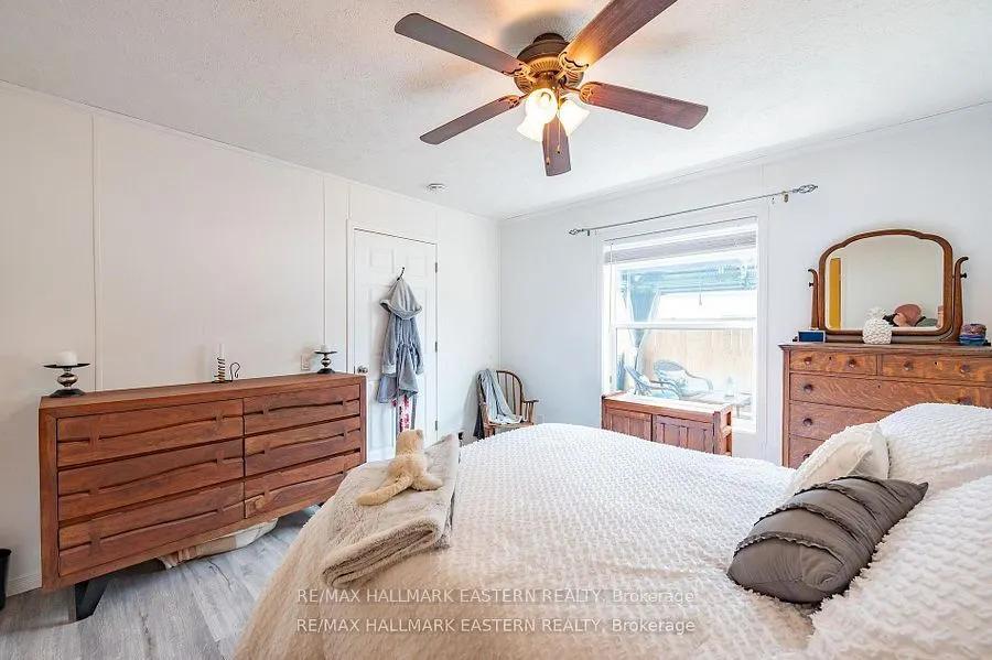 6 Hillview Drive