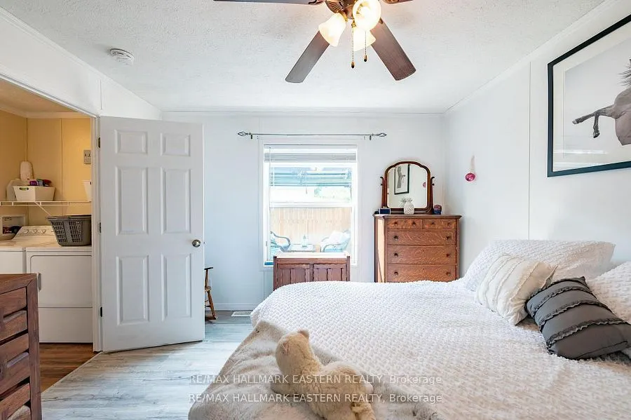 6 Hillview Drive
