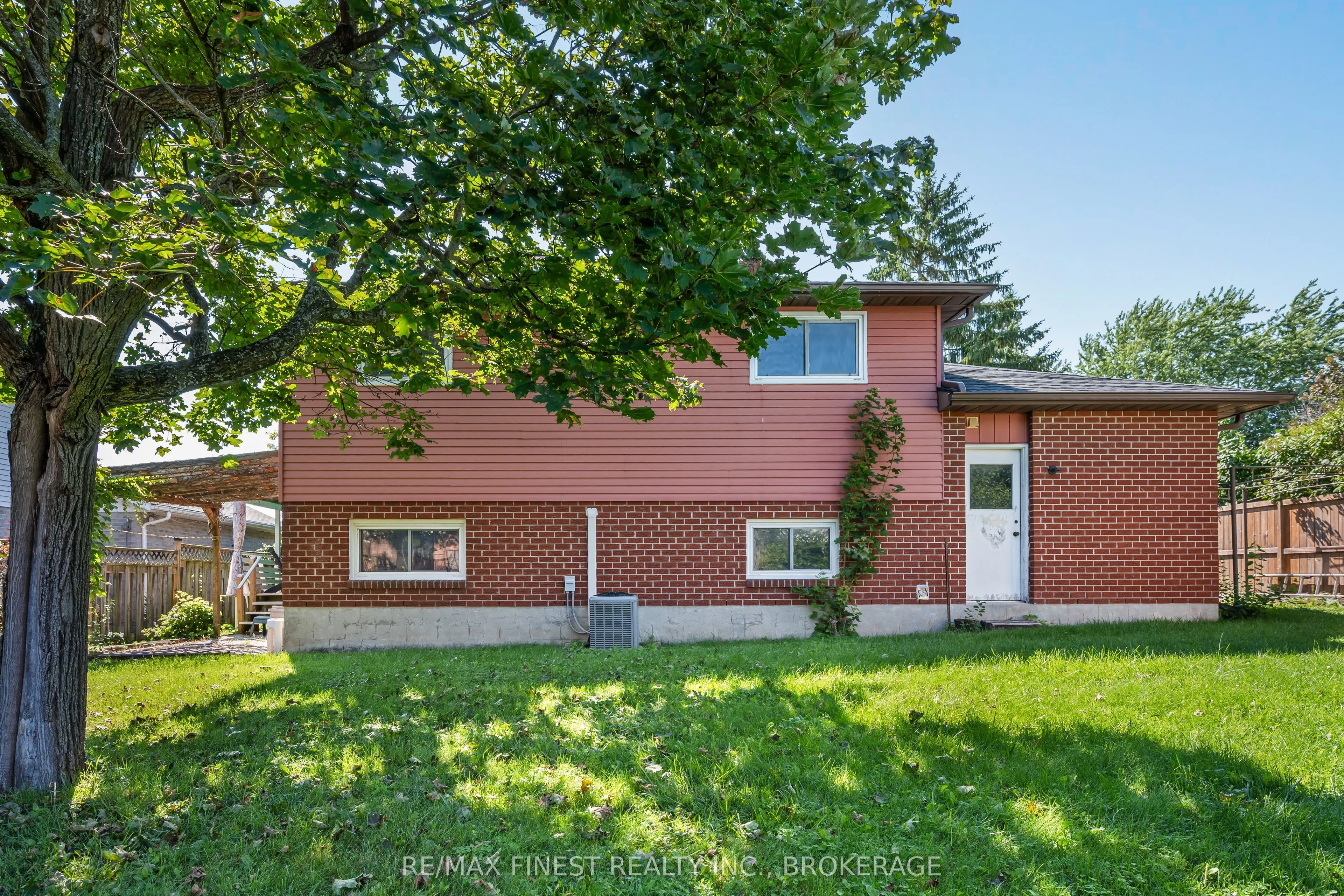 105 Grenadier Drive