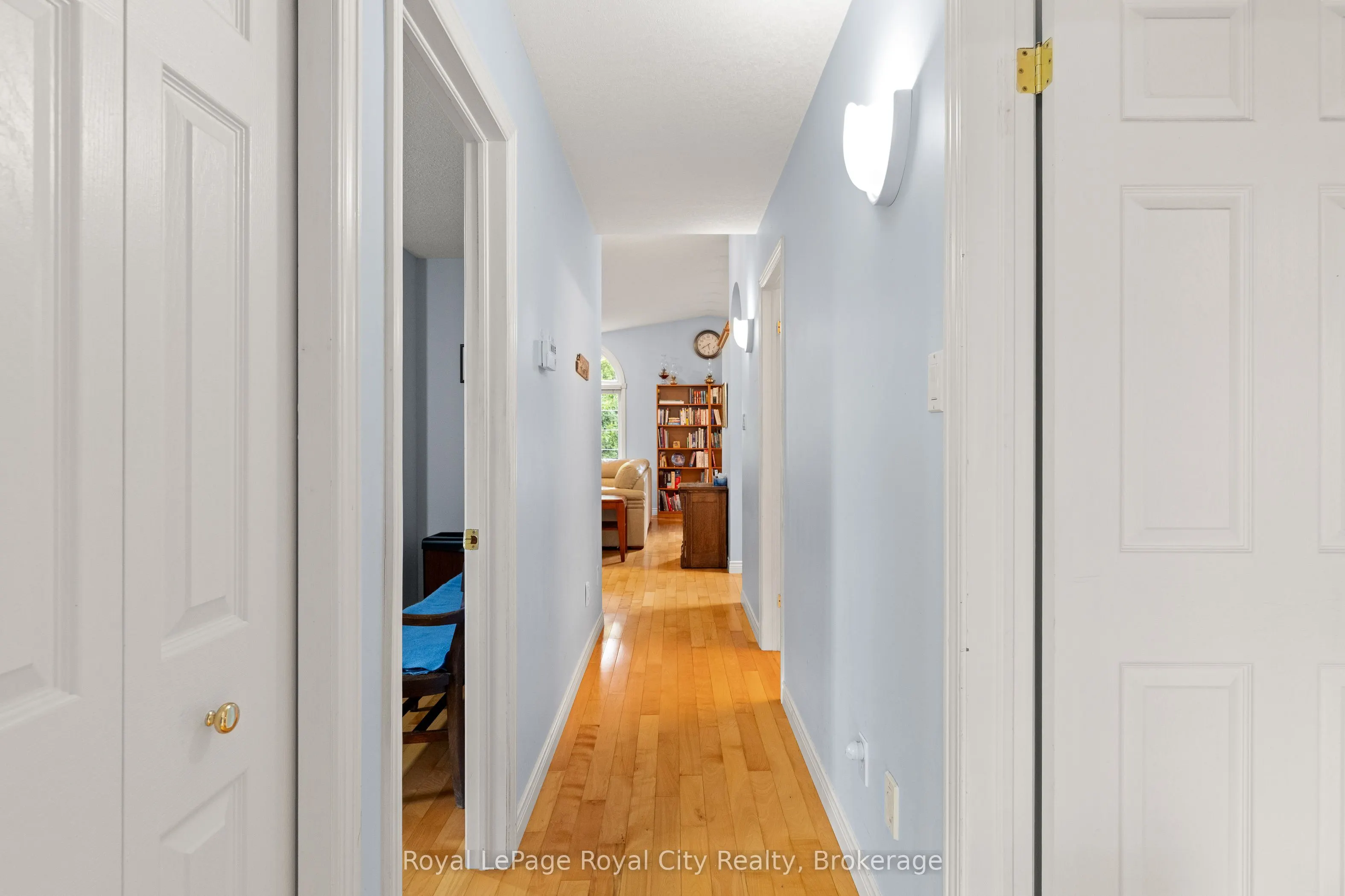 4452 Sideroad 20 N