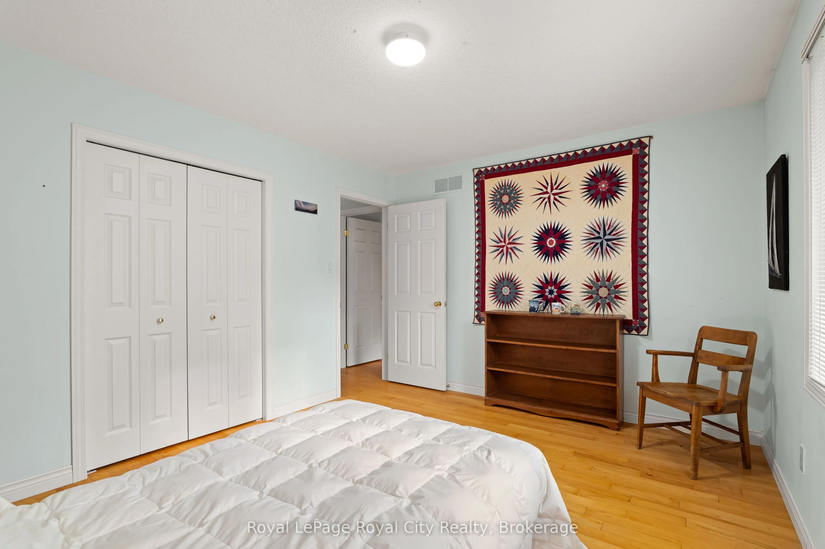 4452 Sideroad 20 N