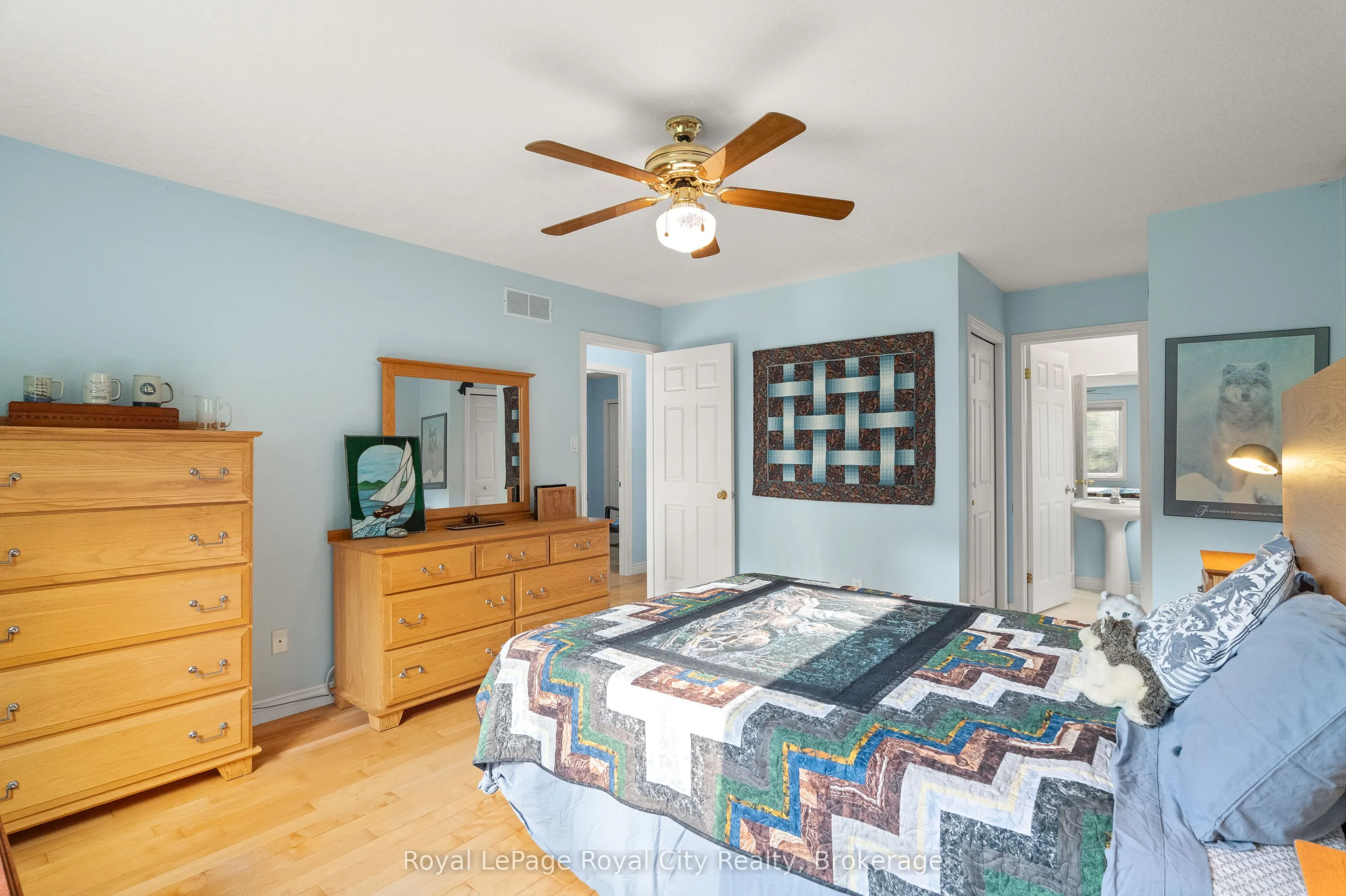 4452 Sideroad 20 N
