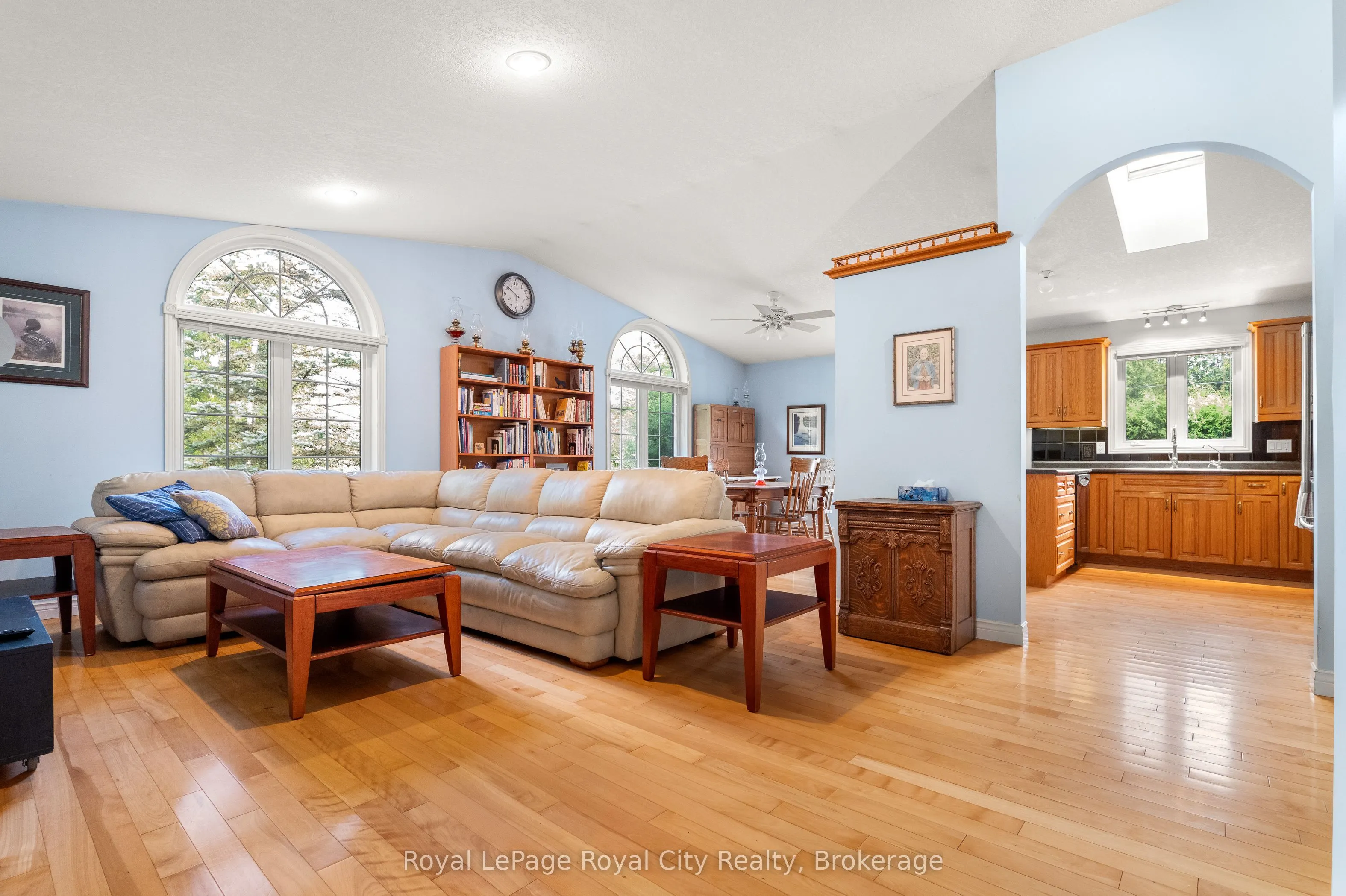 4452 Sideroad 20 N