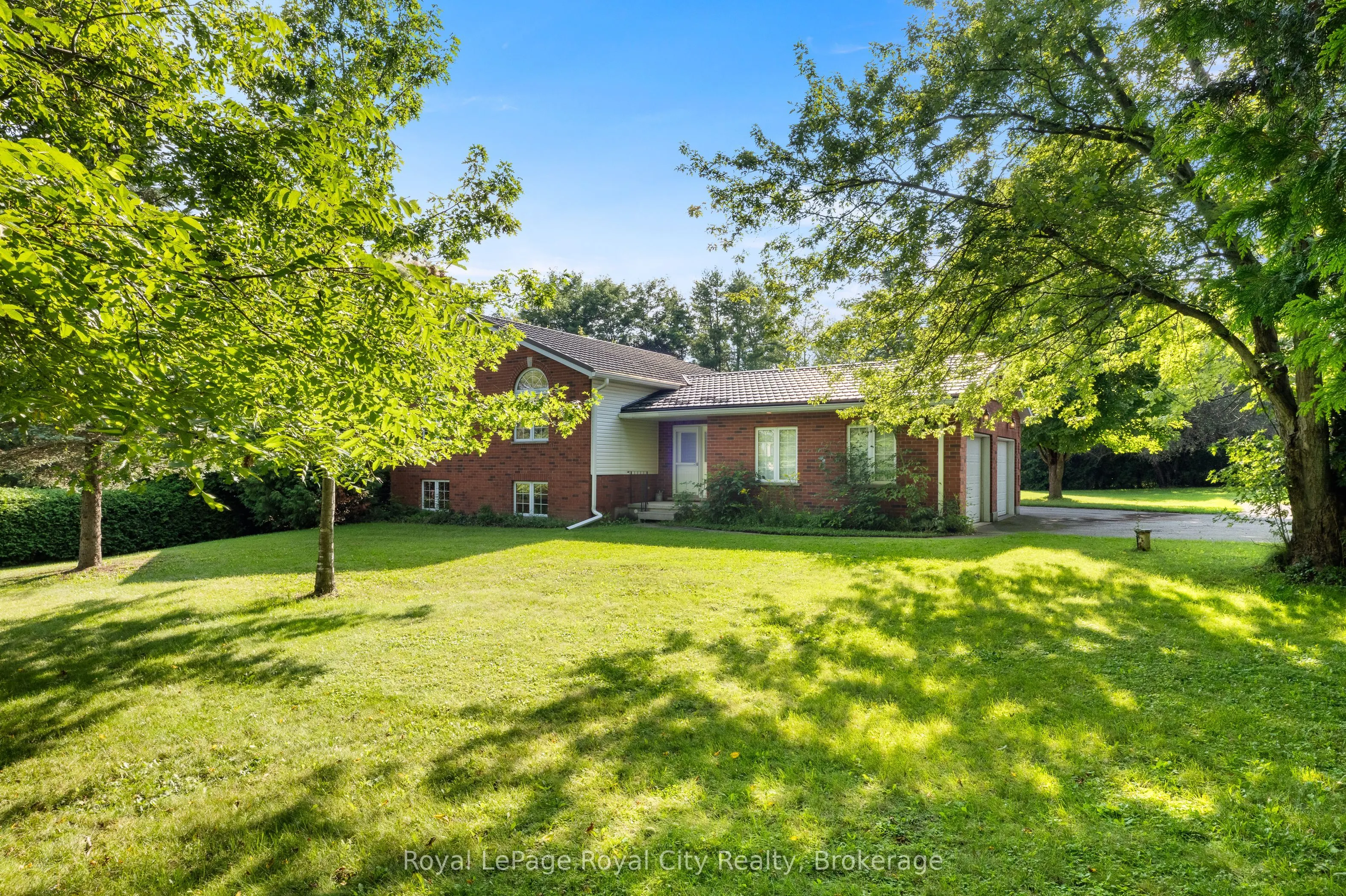 4452 Sideroad 20 N