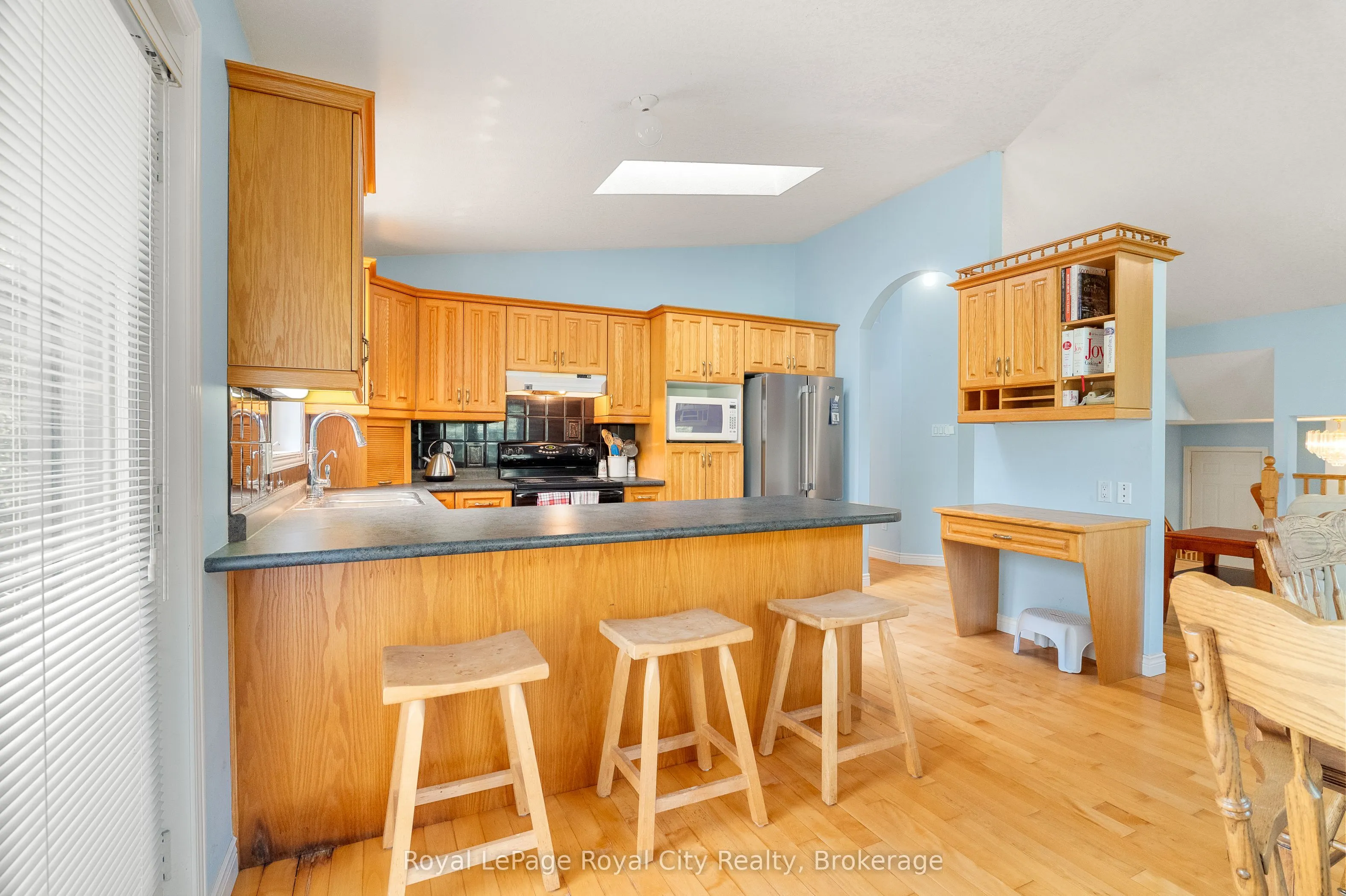 4452 Sideroad 20 N