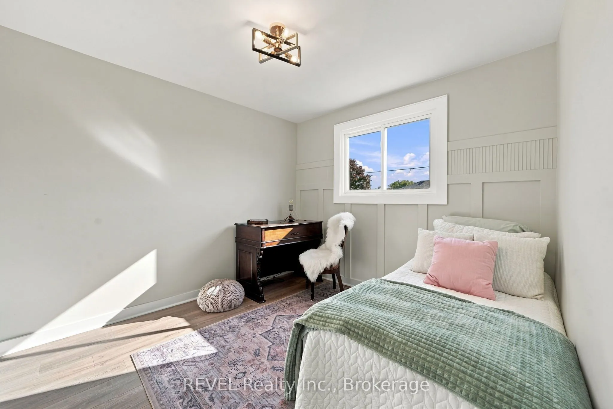 34 Oakwood Street