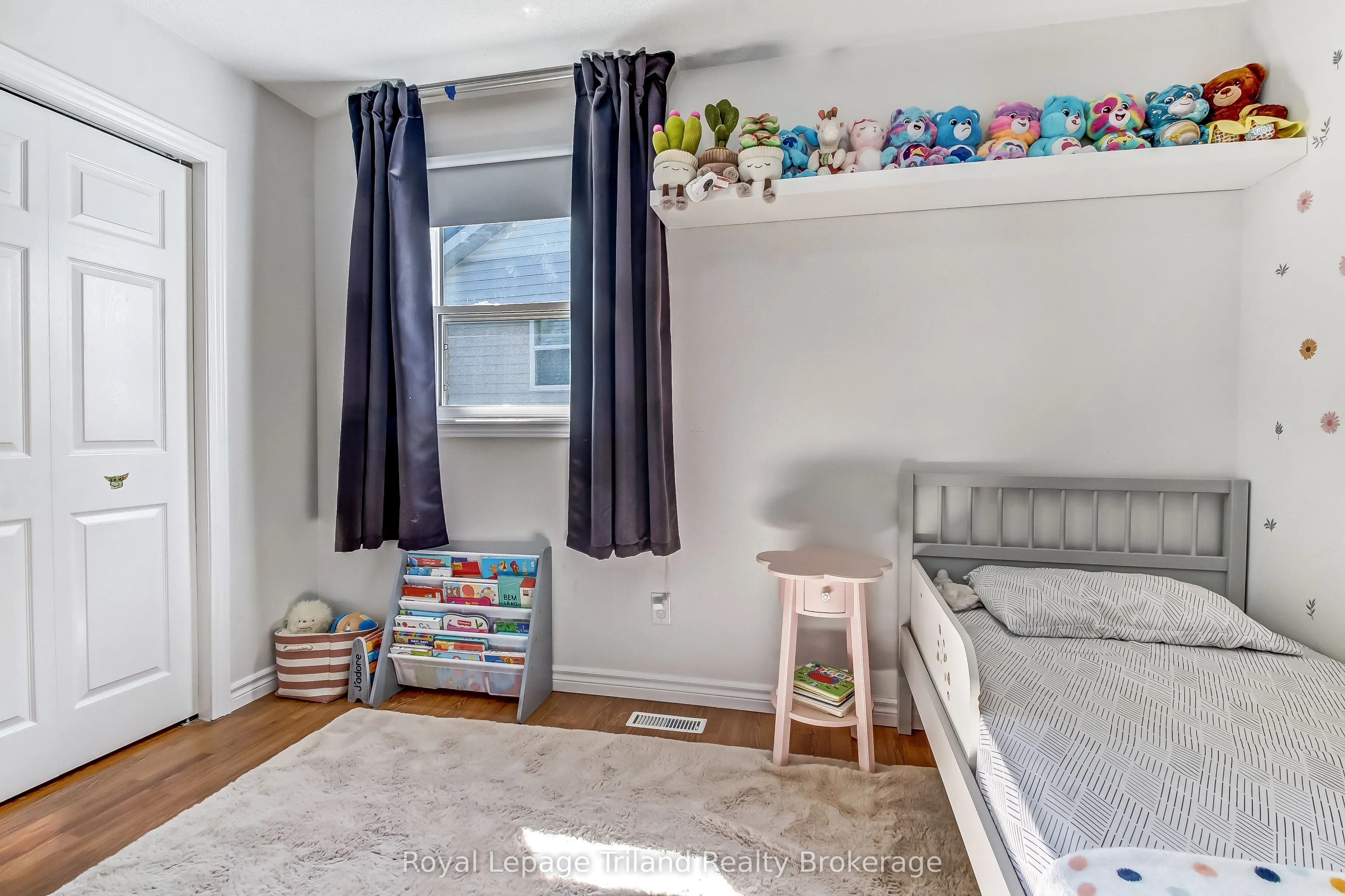 847 Hunters Gate Crescent