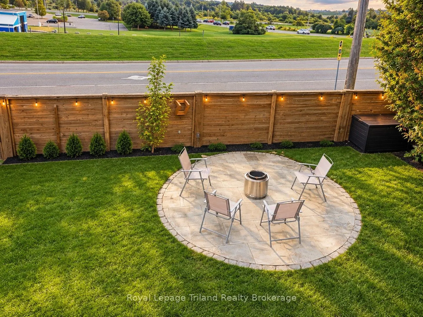 847 Hunters Gate Crescent