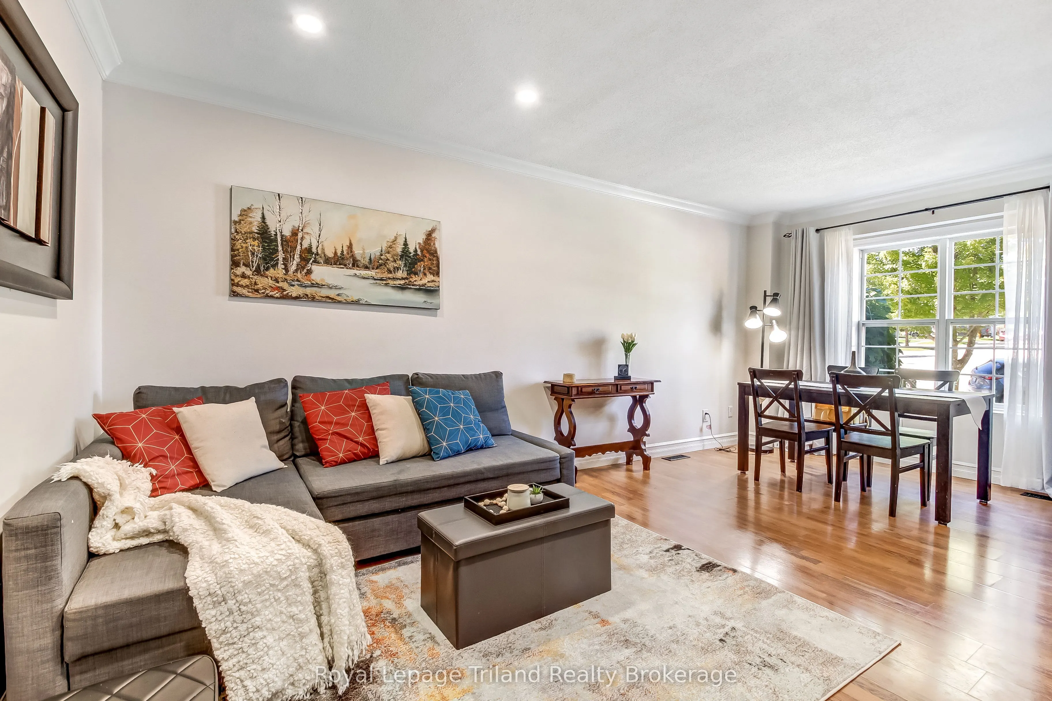 847 Hunters Gate Crescent