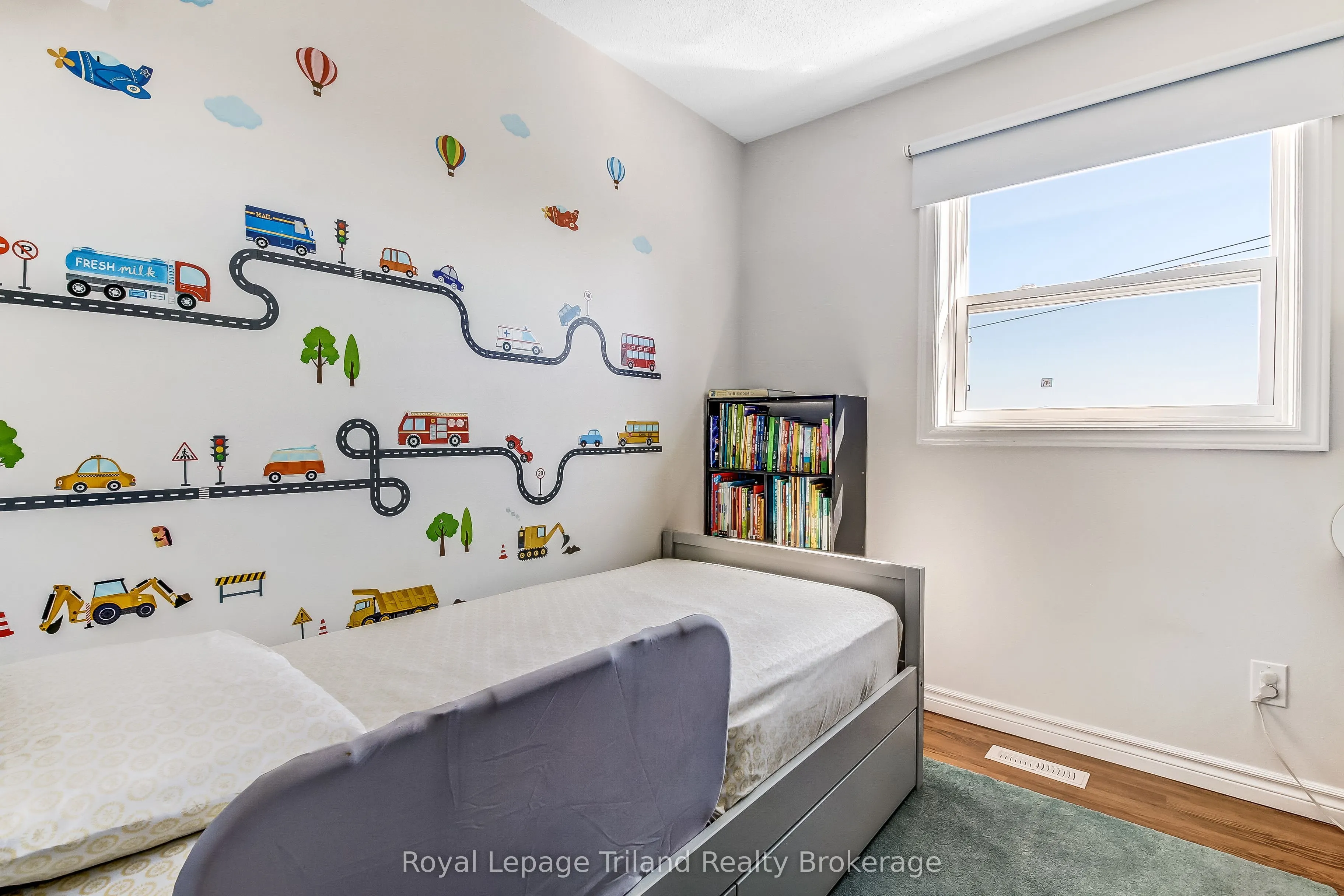847 Hunters Gate Crescent
