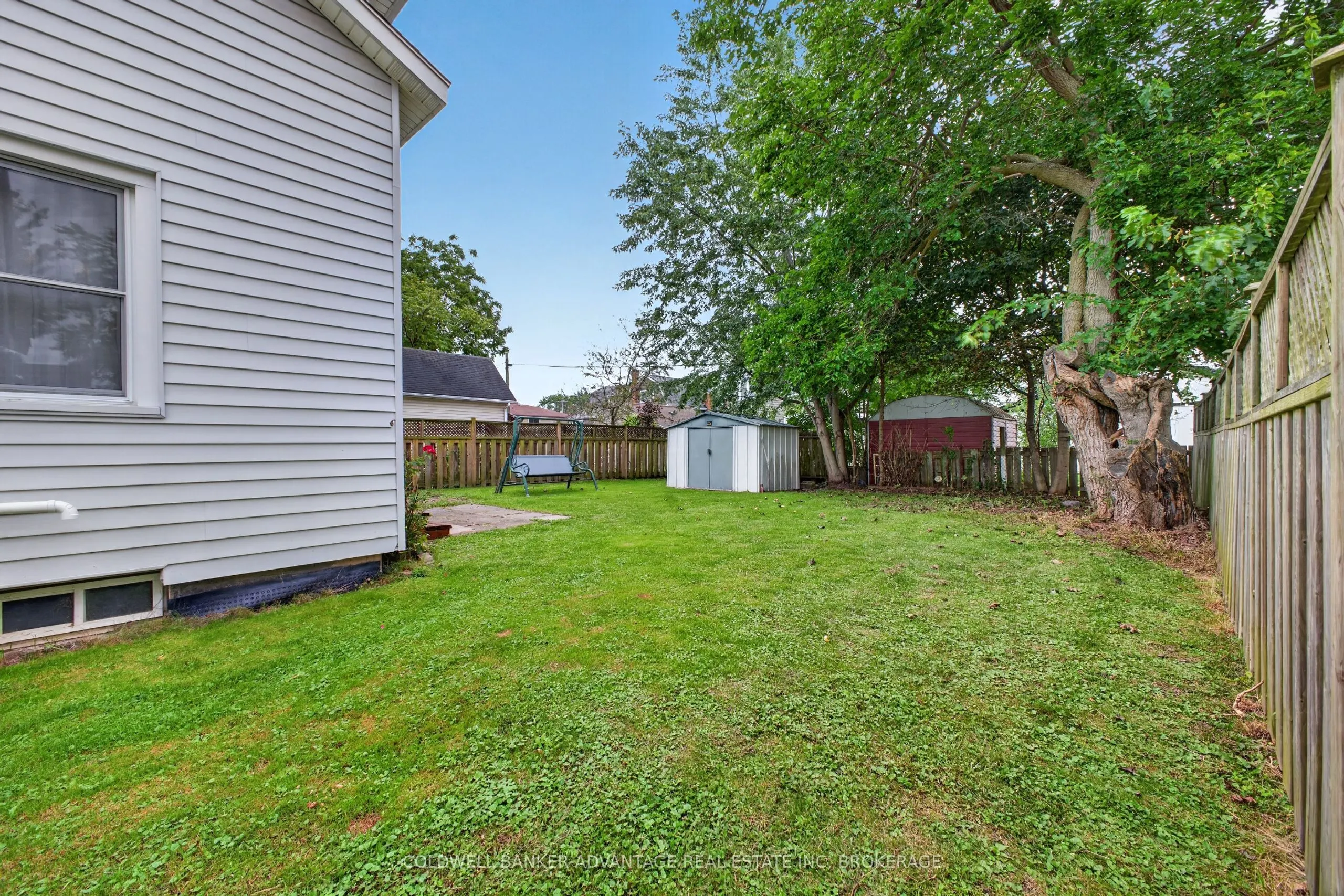 183 KNOLL Street