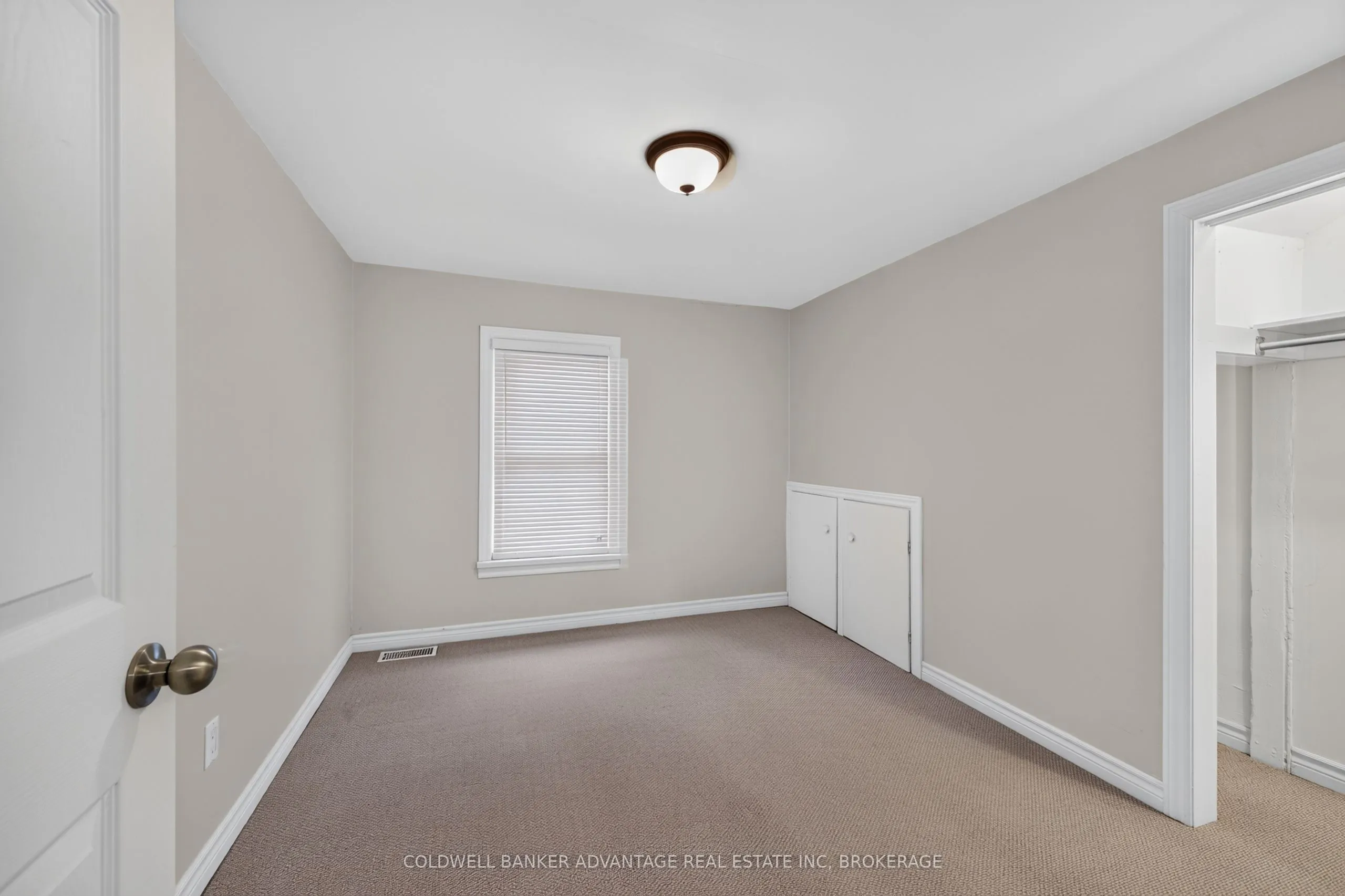 183 KNOLL Street
