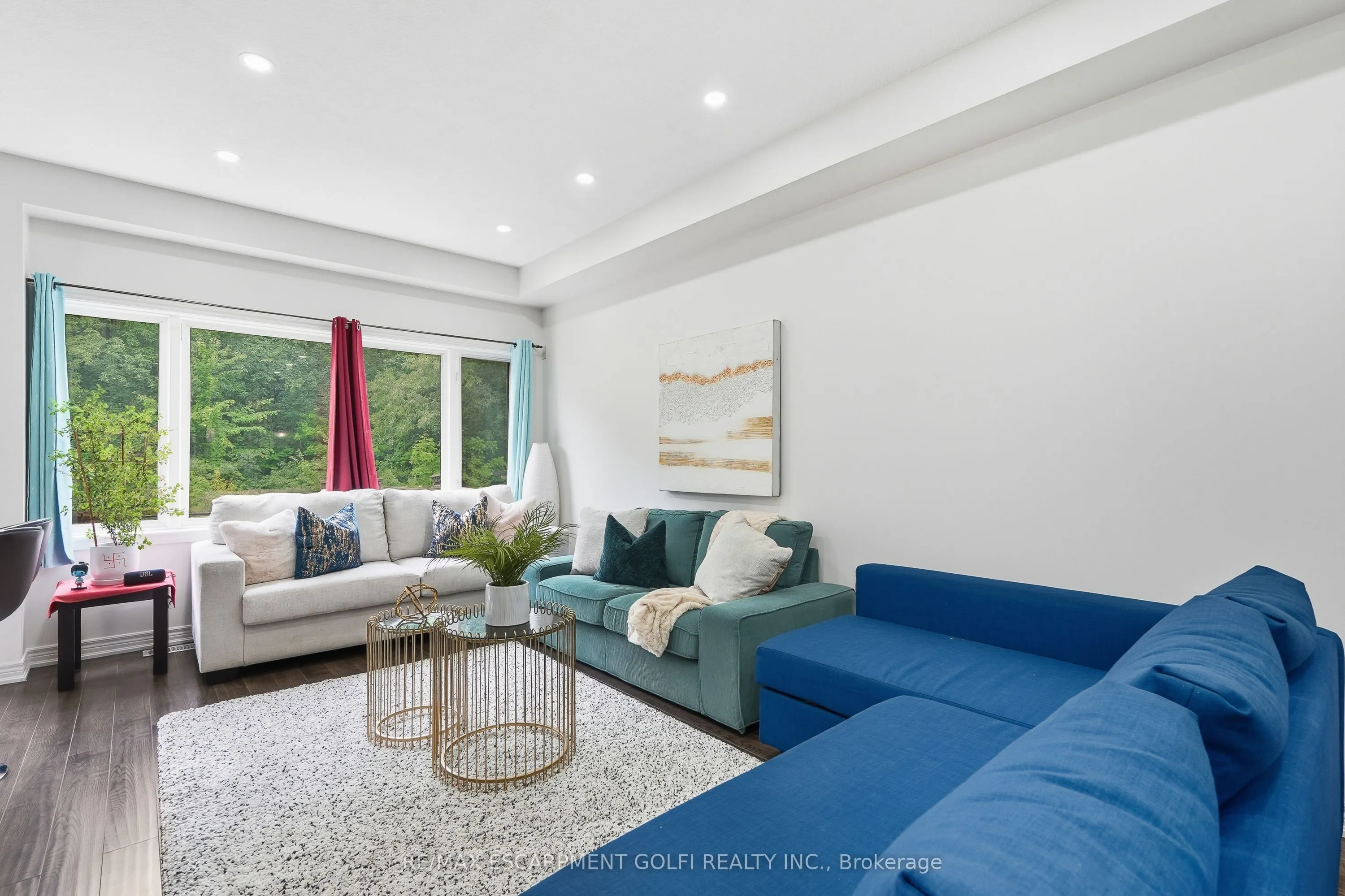 161 Kinsman Drive