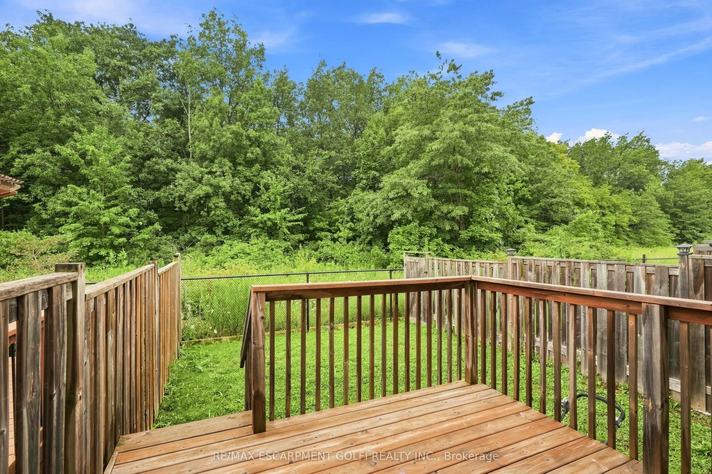 161 Kinsman Drive