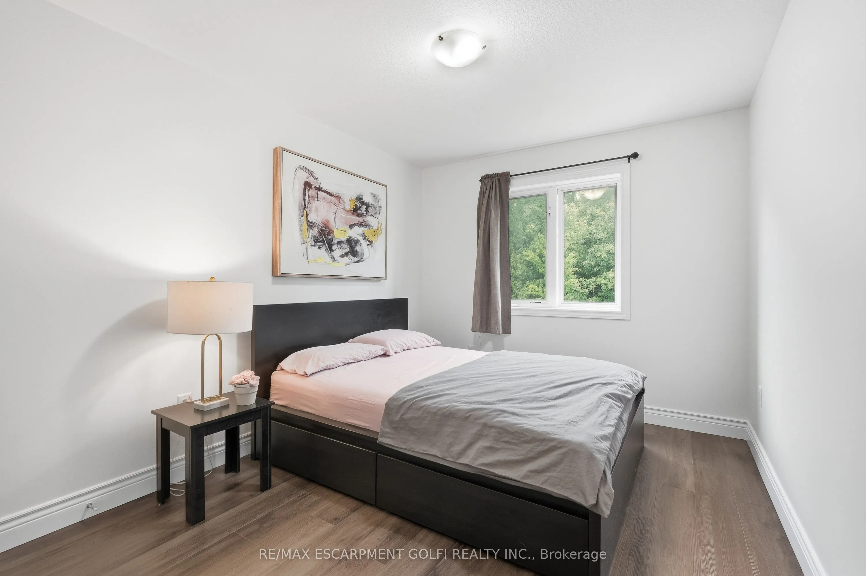 161 Kinsman Drive