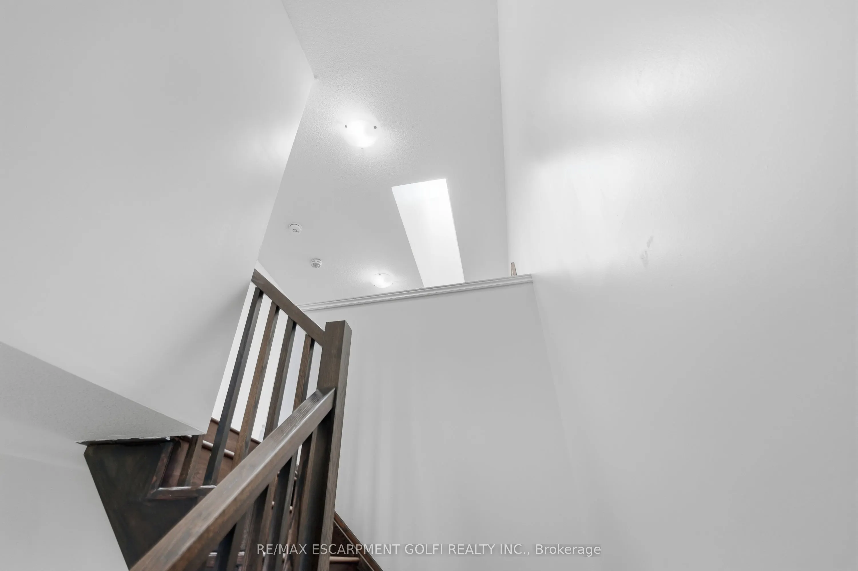 161 Kinsman Drive
